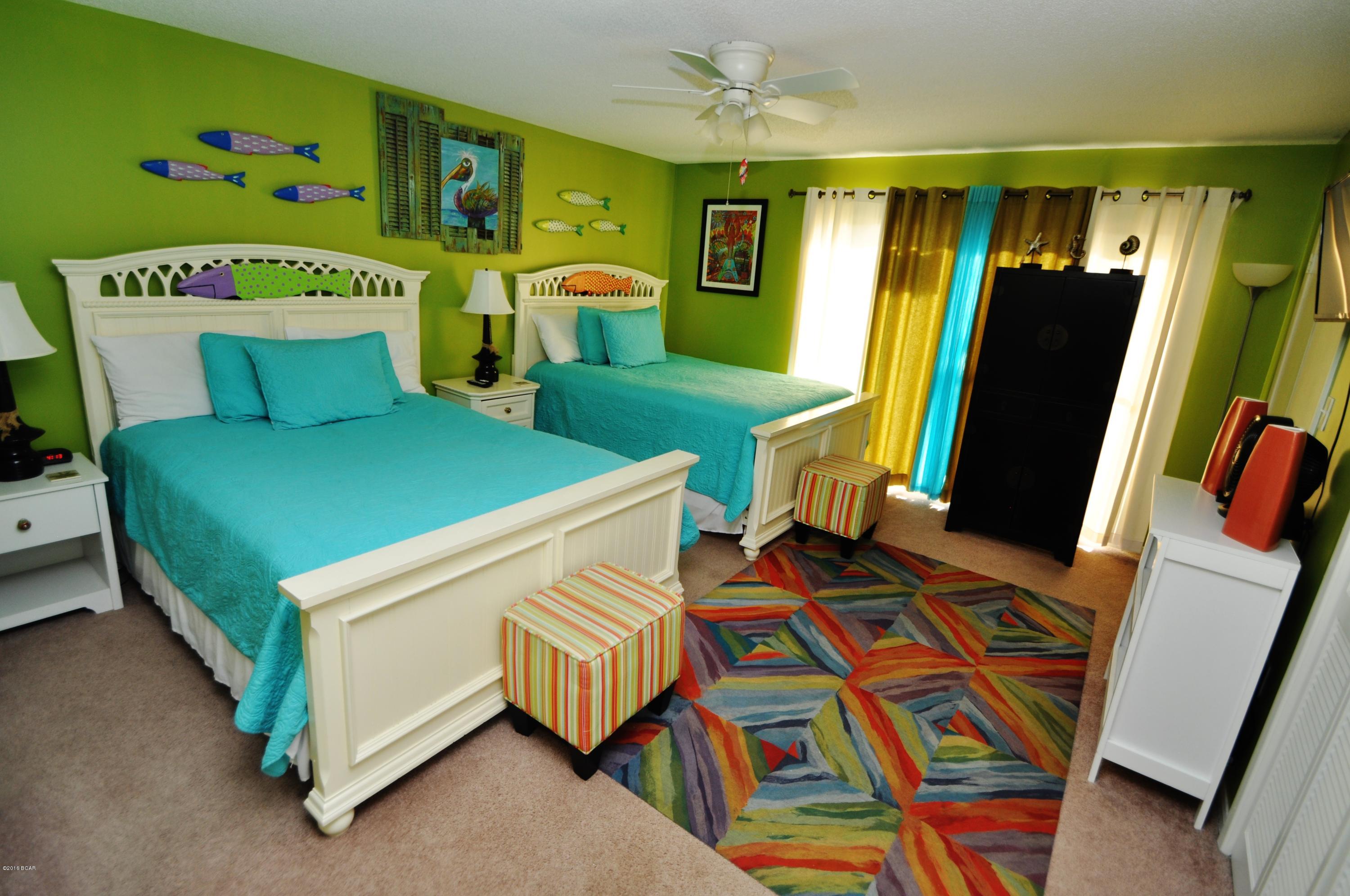 Edgewater Golf Villas V-B - Residential