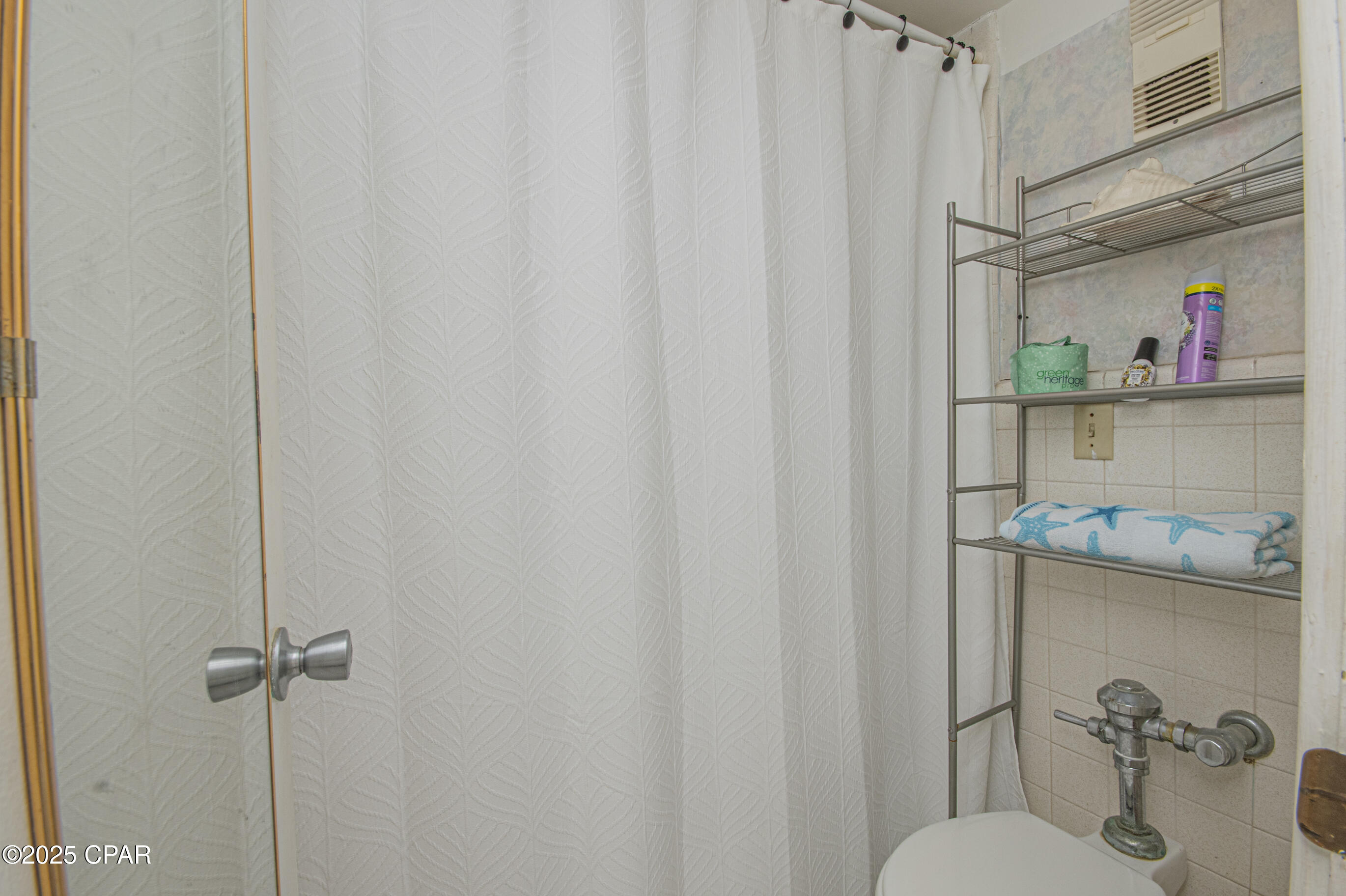 Fontainebleau Terrace - Residential