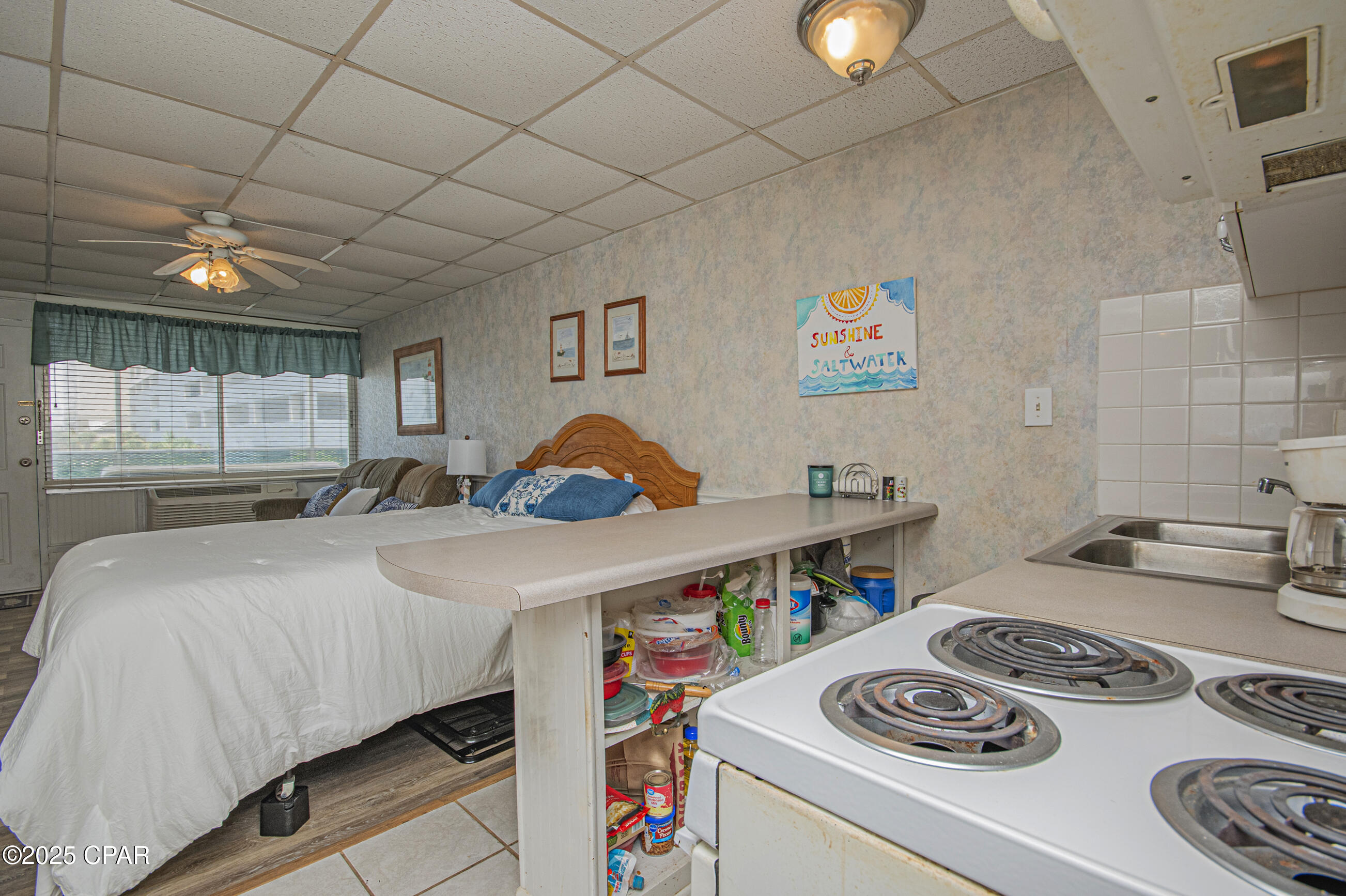 Fontainebleau Terrace - Residential