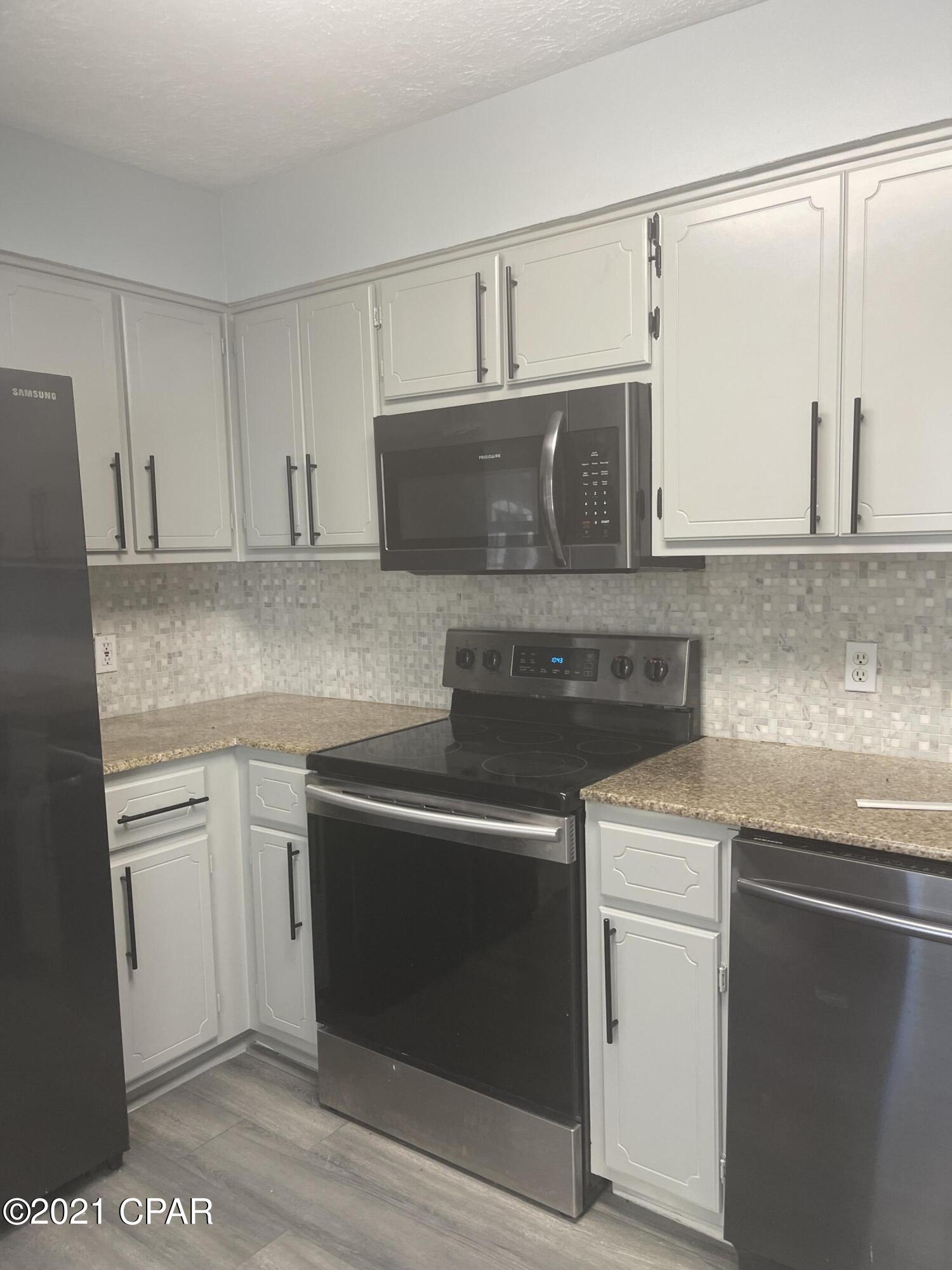 Shadow Bay Unit 5 - Residential