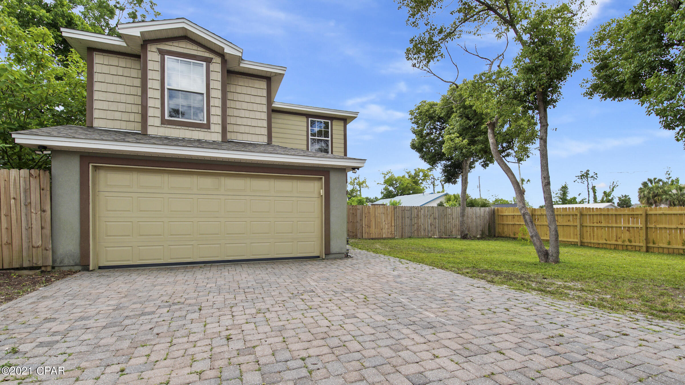 [No Recorded Subdiv] - Residential