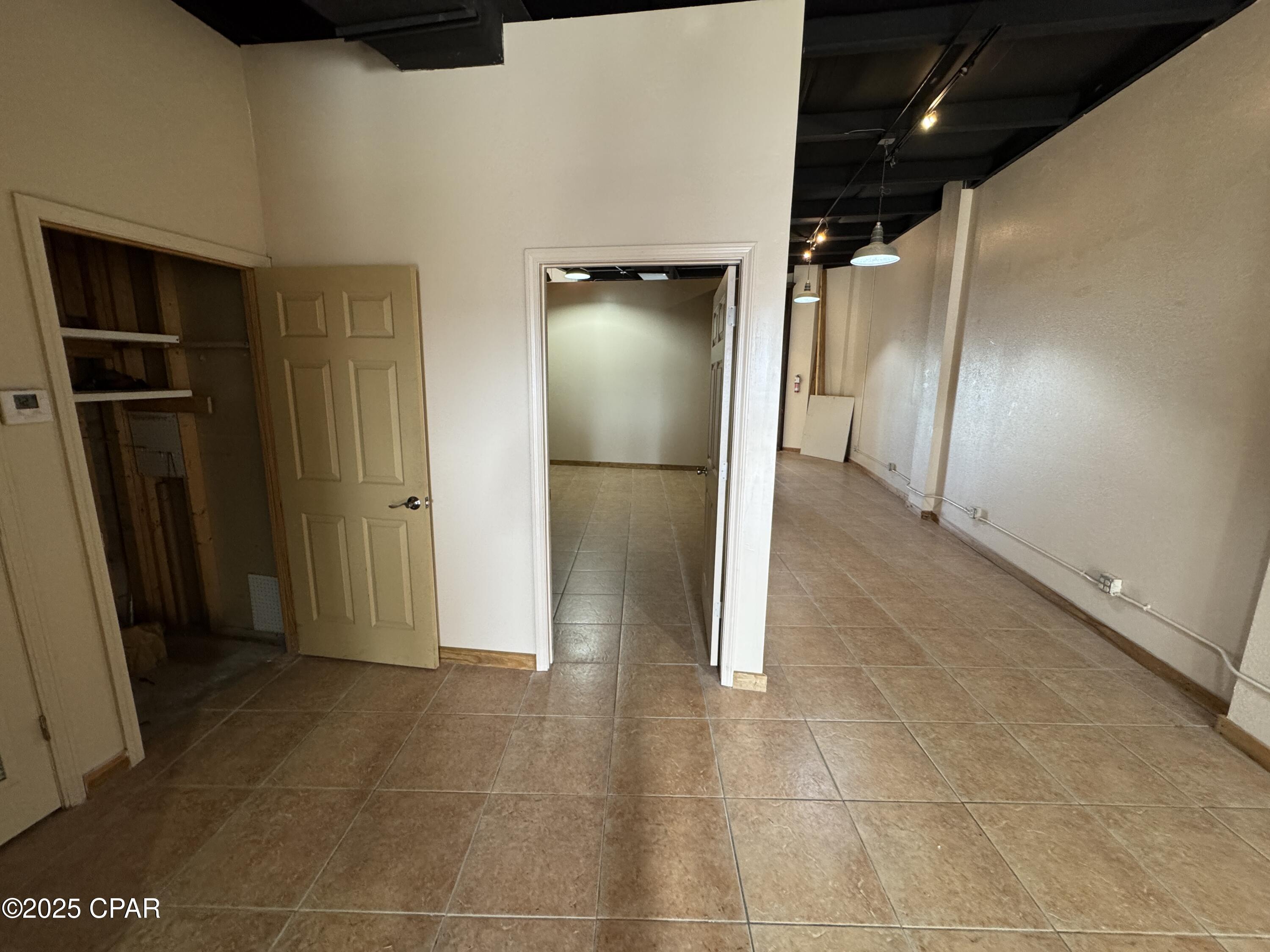 [No Recorded Subdiv] - Commercial Lease