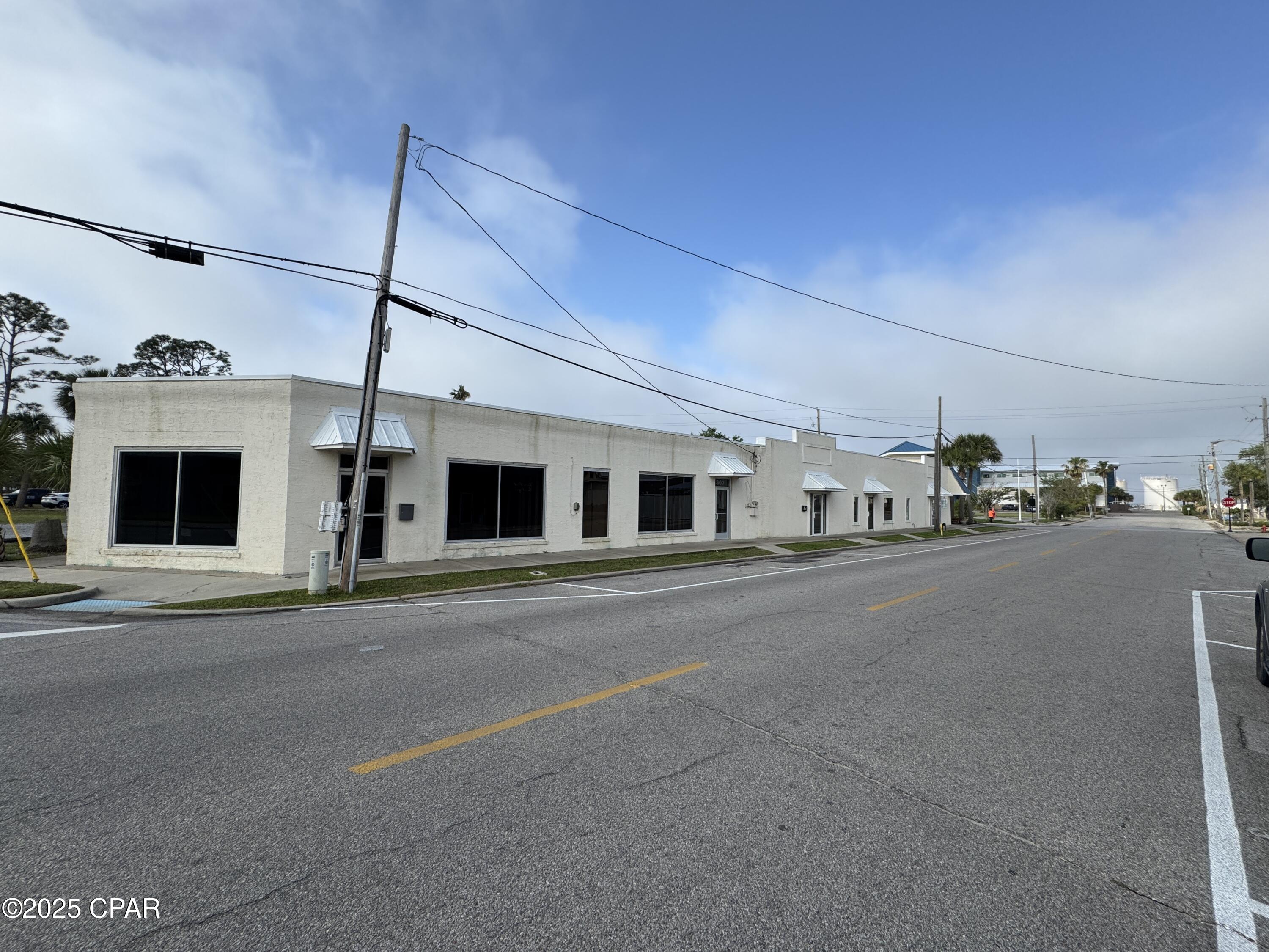 [No Recorded Subdiv] - Commercial Lease