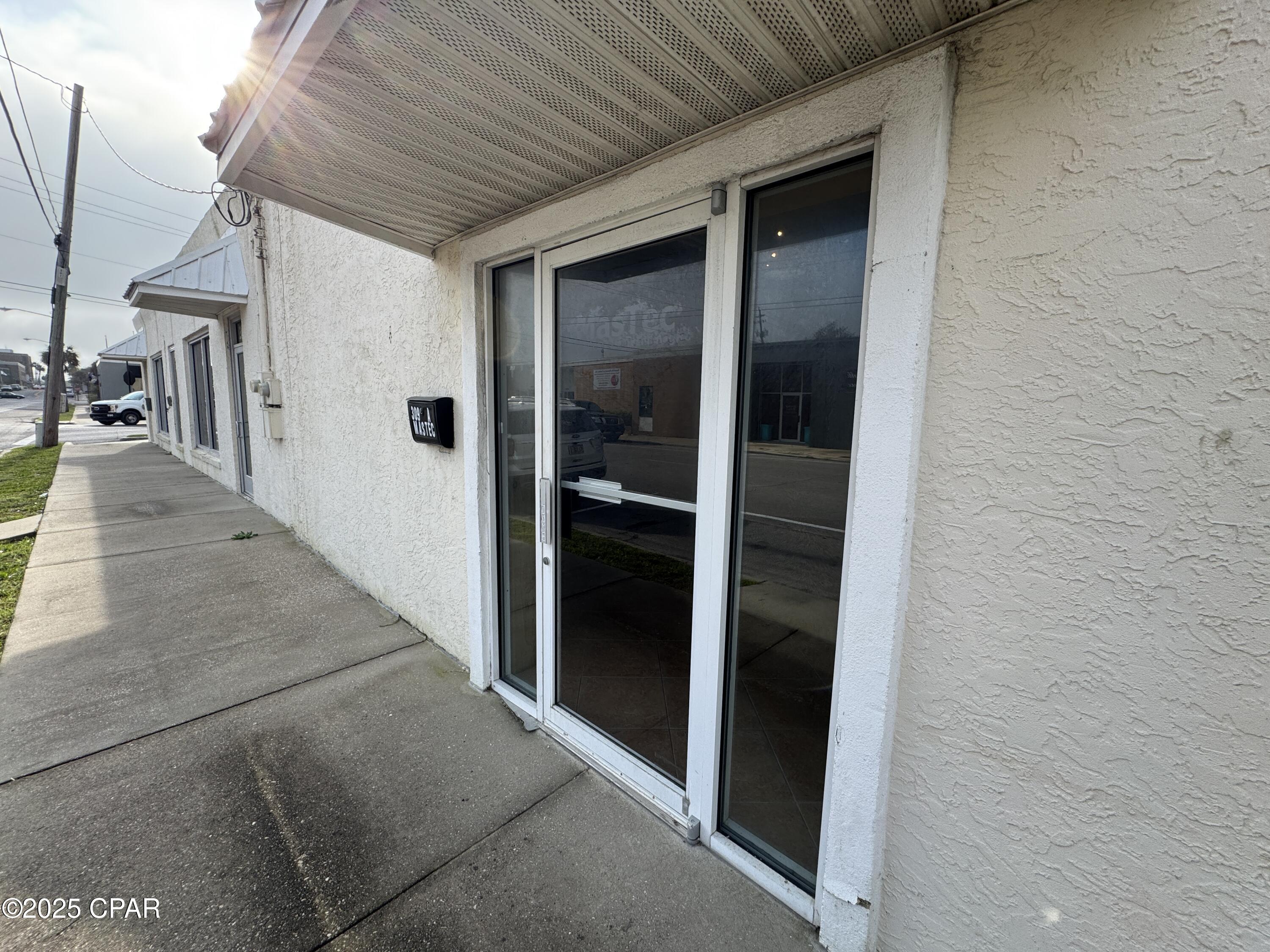 [No Recorded Subdiv] - Commercial Lease