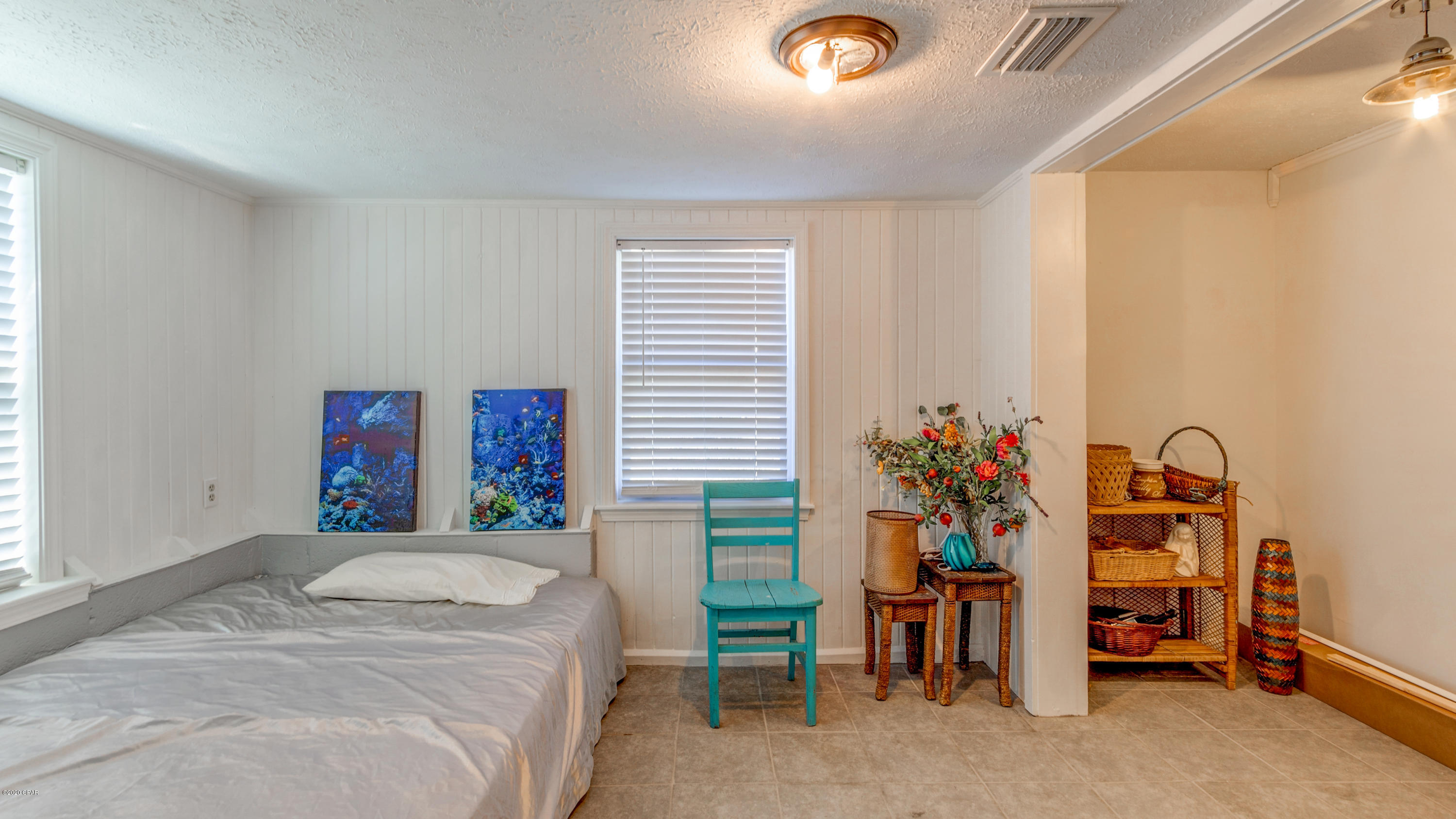 Hutchison's 1st To Bahama Bch - Commercial Sale