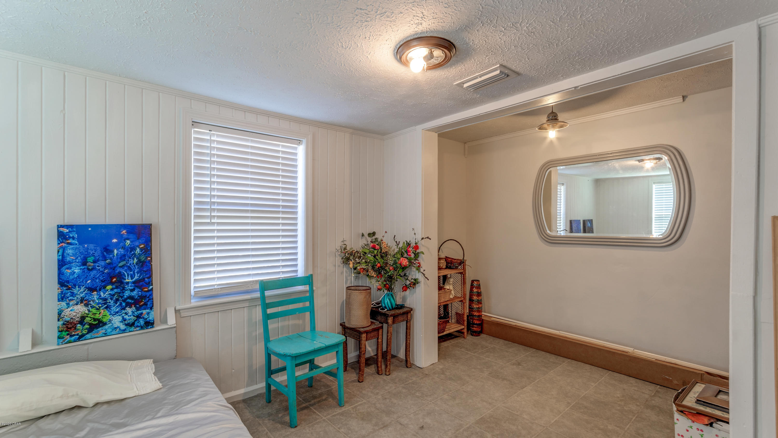 Hutchison's 1st To Bahama Bch - Commercial Sale