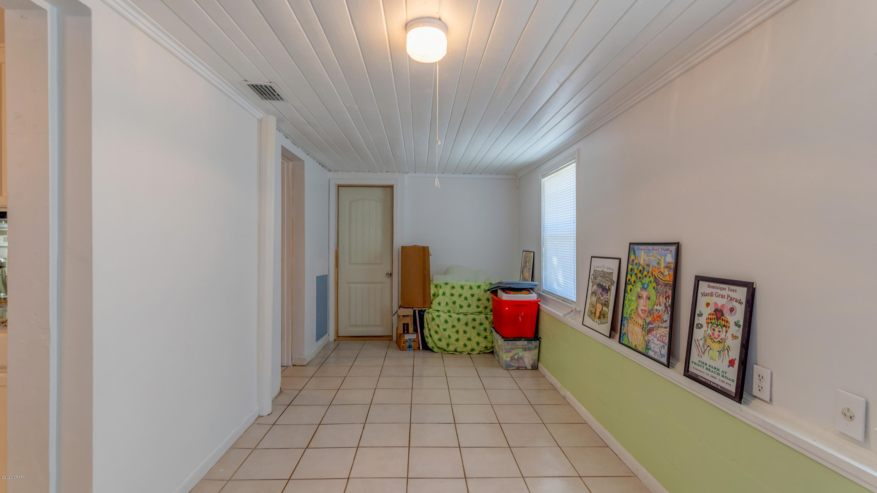 Hutchison's 1st To Bahama Bch - Commercial Sale