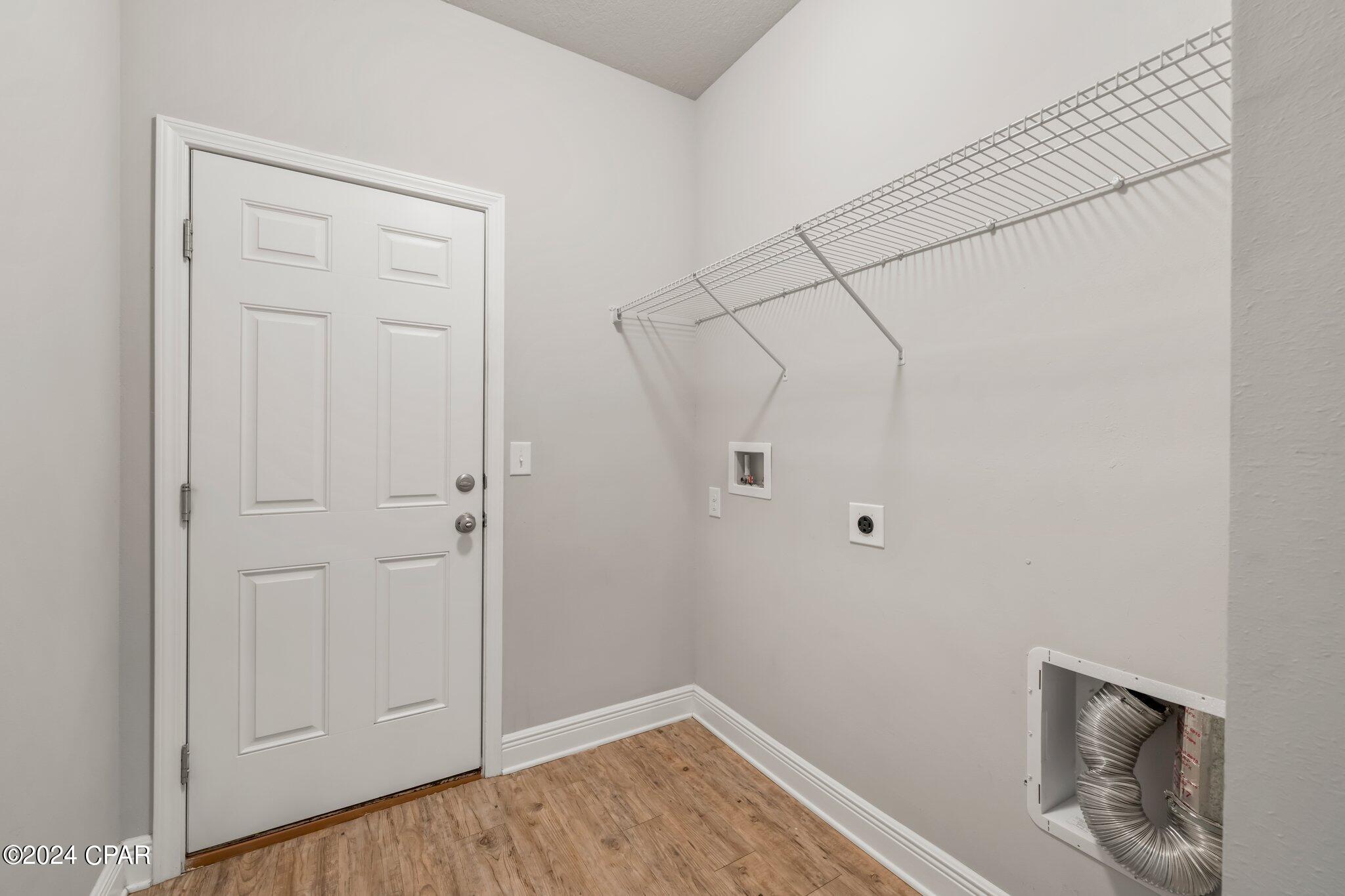 Village Of Mill Bayou/Shoreline Village Ph 1A - Residential Lease