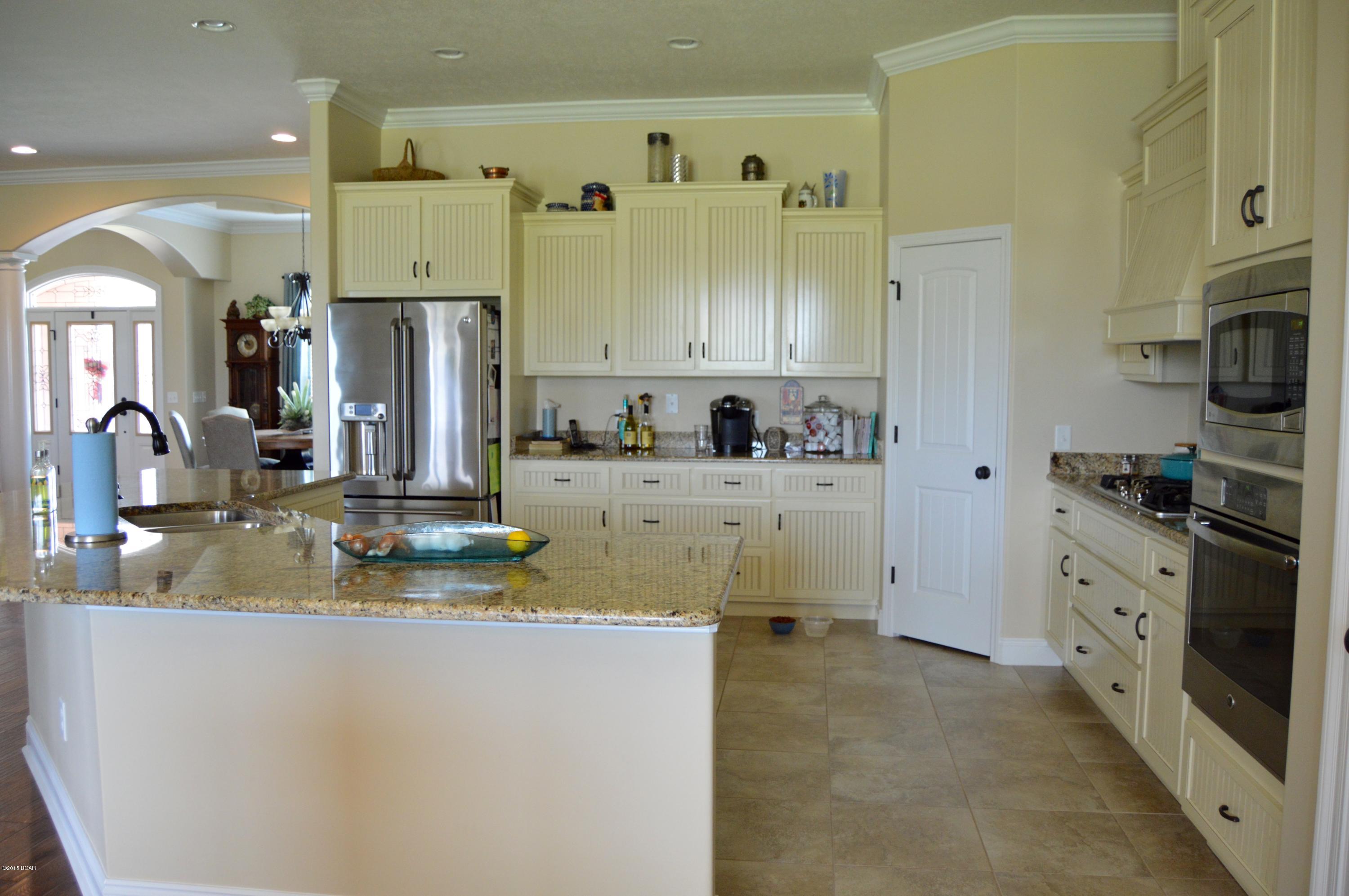 Kirkland Manor - Residential