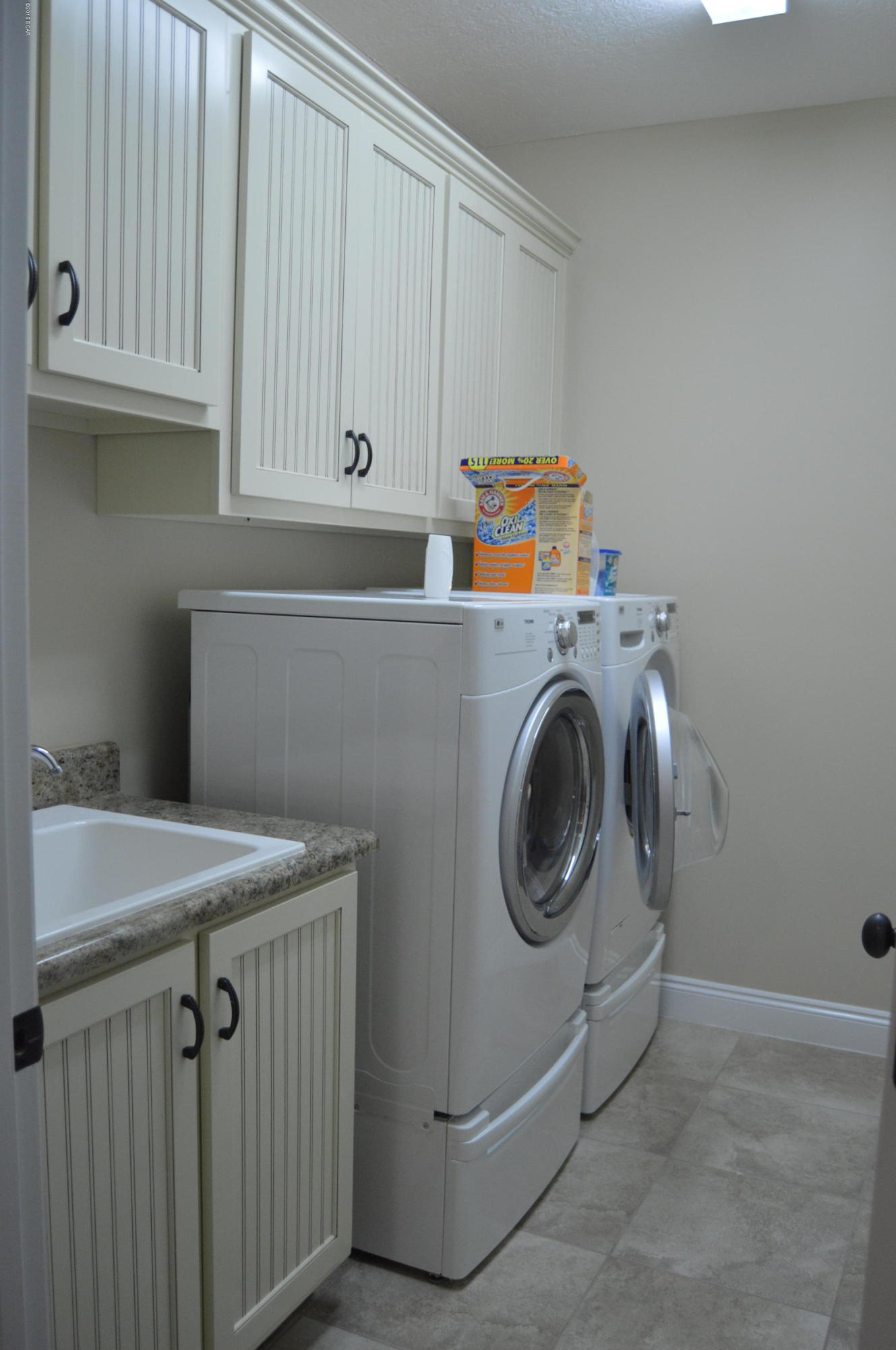 Kirkland Manor - Residential