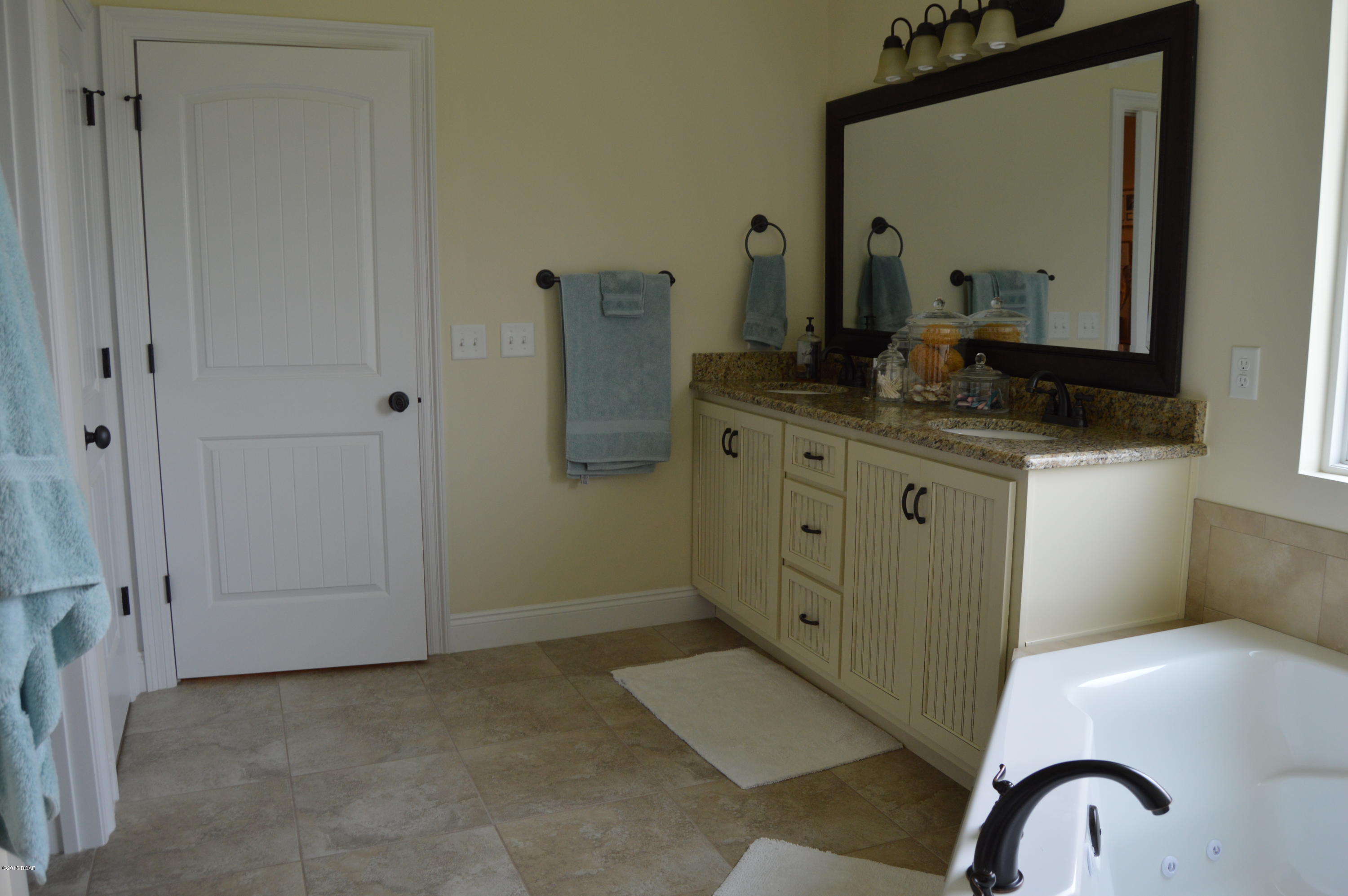 Kirkland Manor - Residential