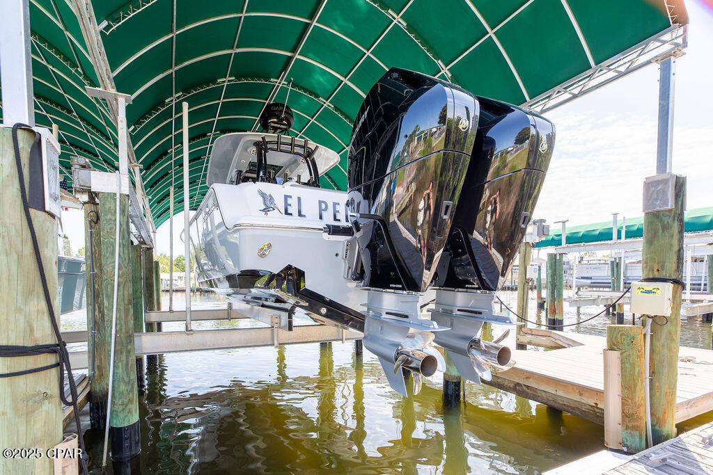 Hibiscus By The Bay - Residential