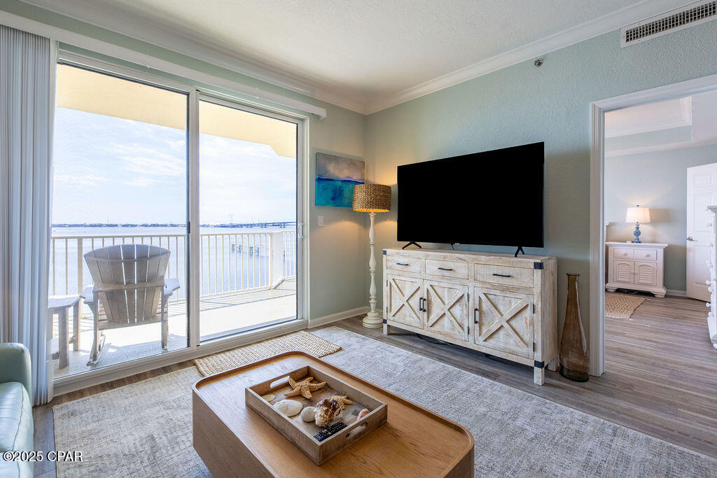 Hibiscus By The Bay - Residential