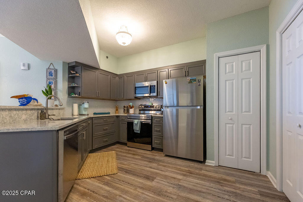 Hibiscus By The Bay - Residential