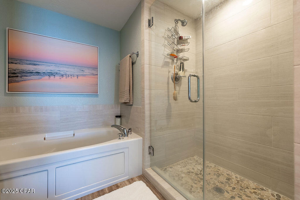 Hibiscus By The Bay - Residential