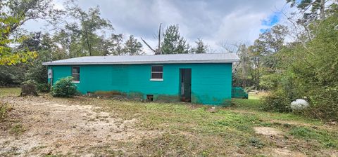 A home in Marianna