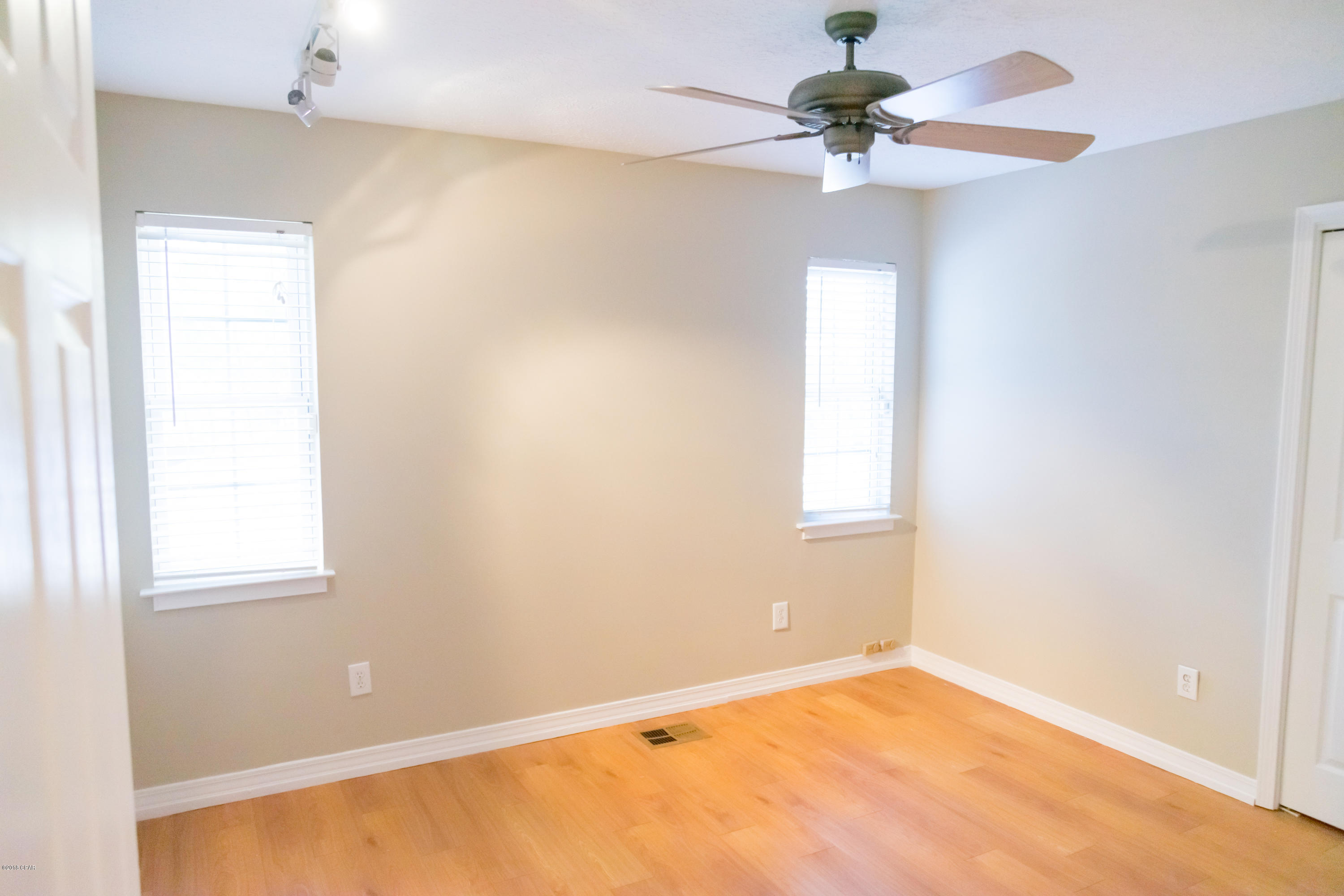 Kings Point 4th Add - Residential