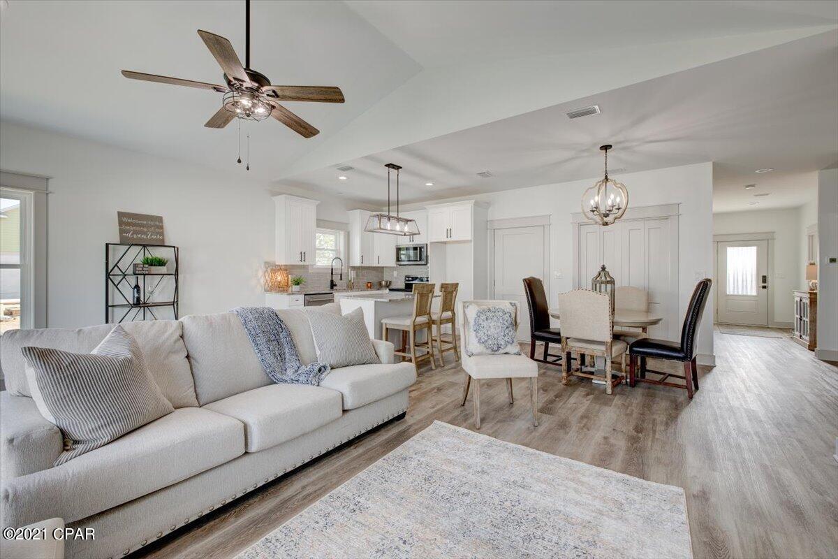 Harbour Towne - Residential