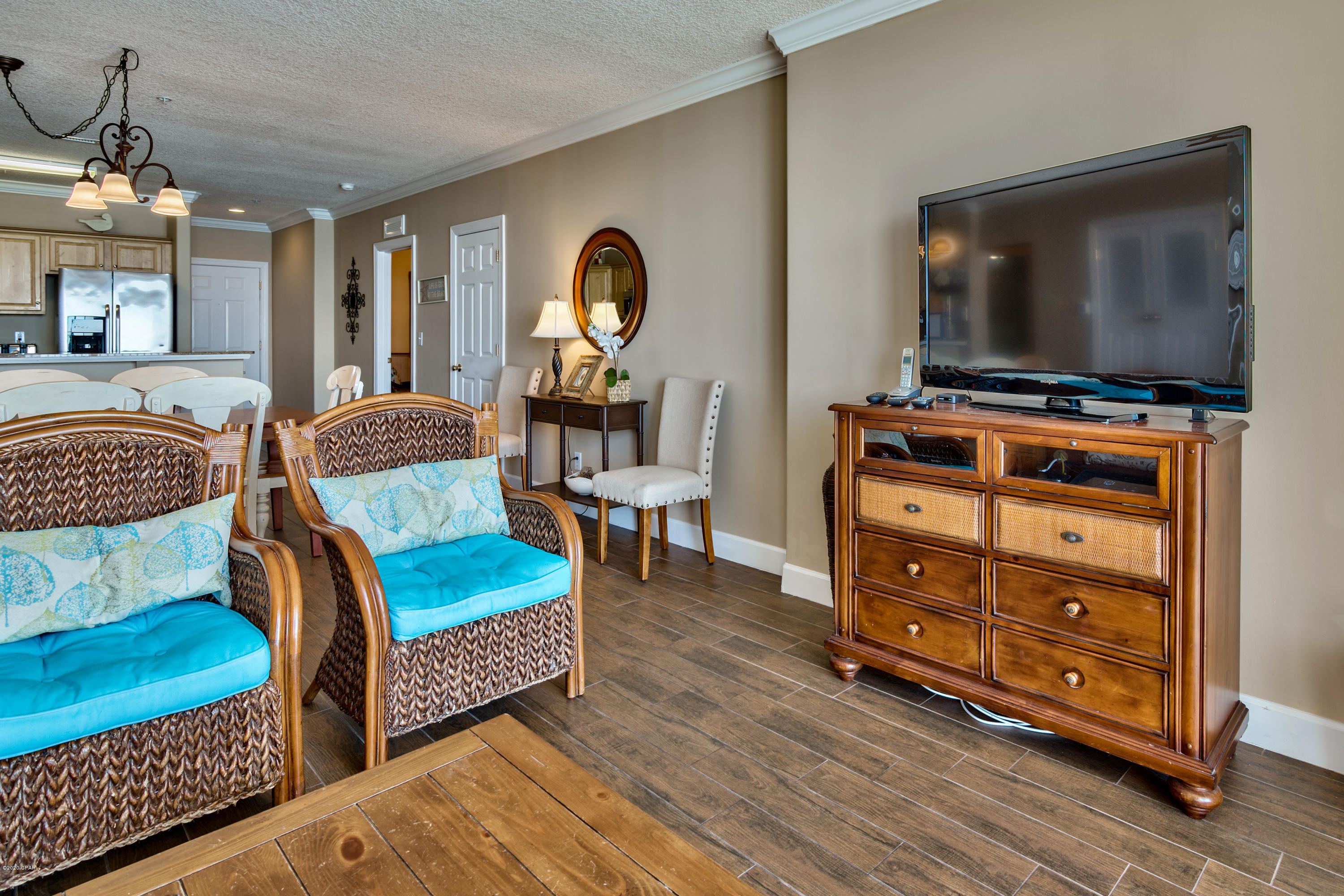 Tropic Winds - Residential