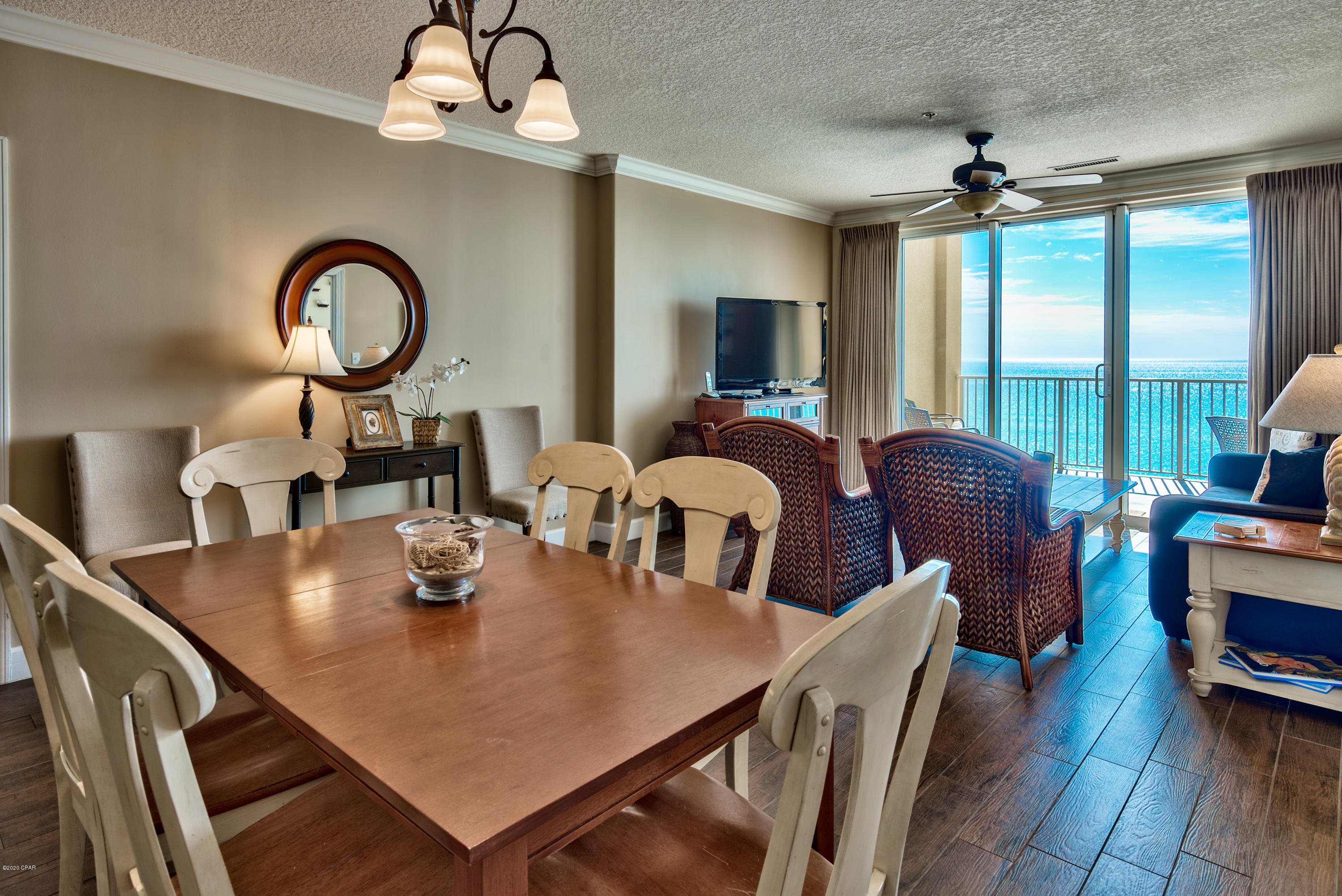 Tropic Winds - Residential