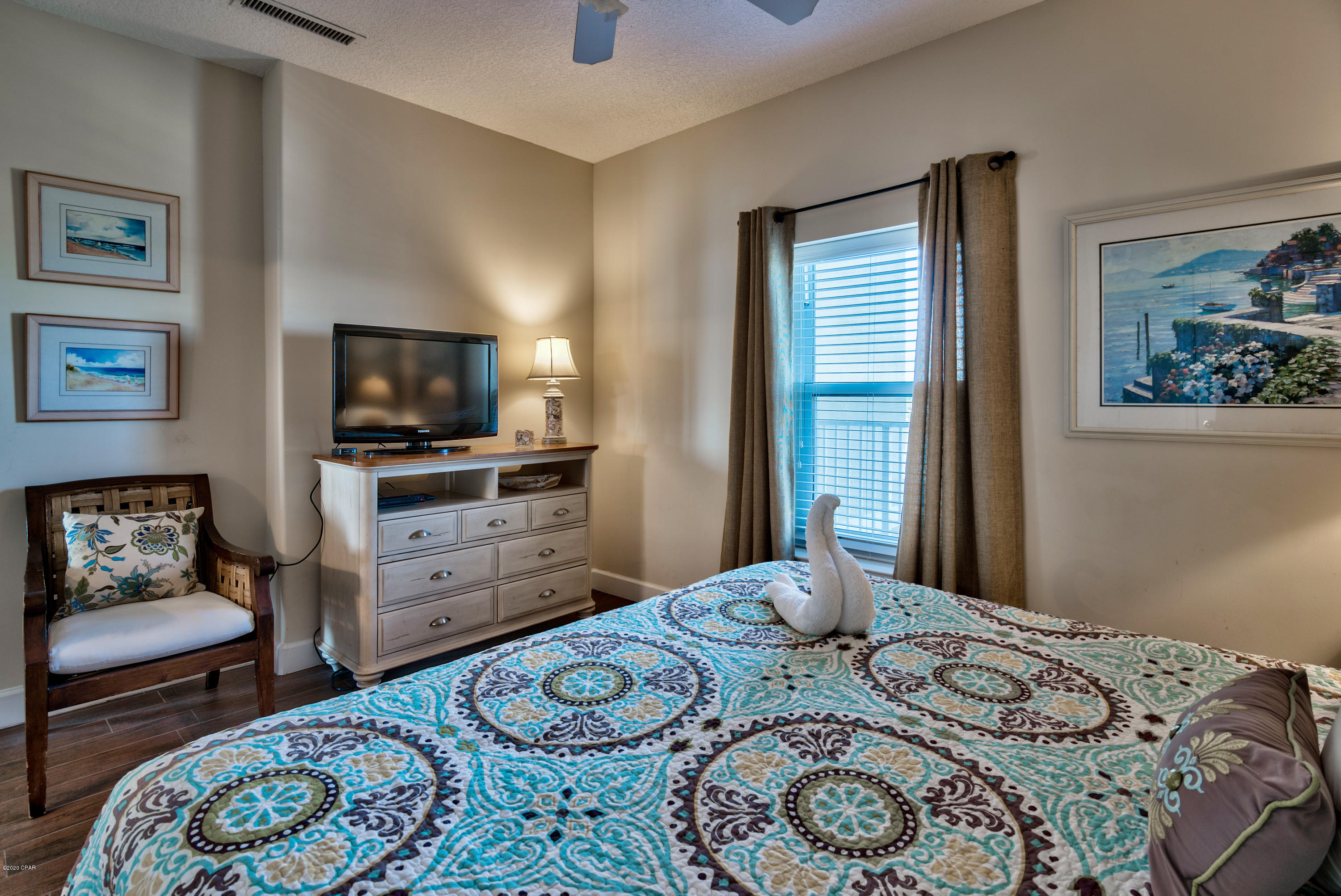 Tropic Winds - Residential