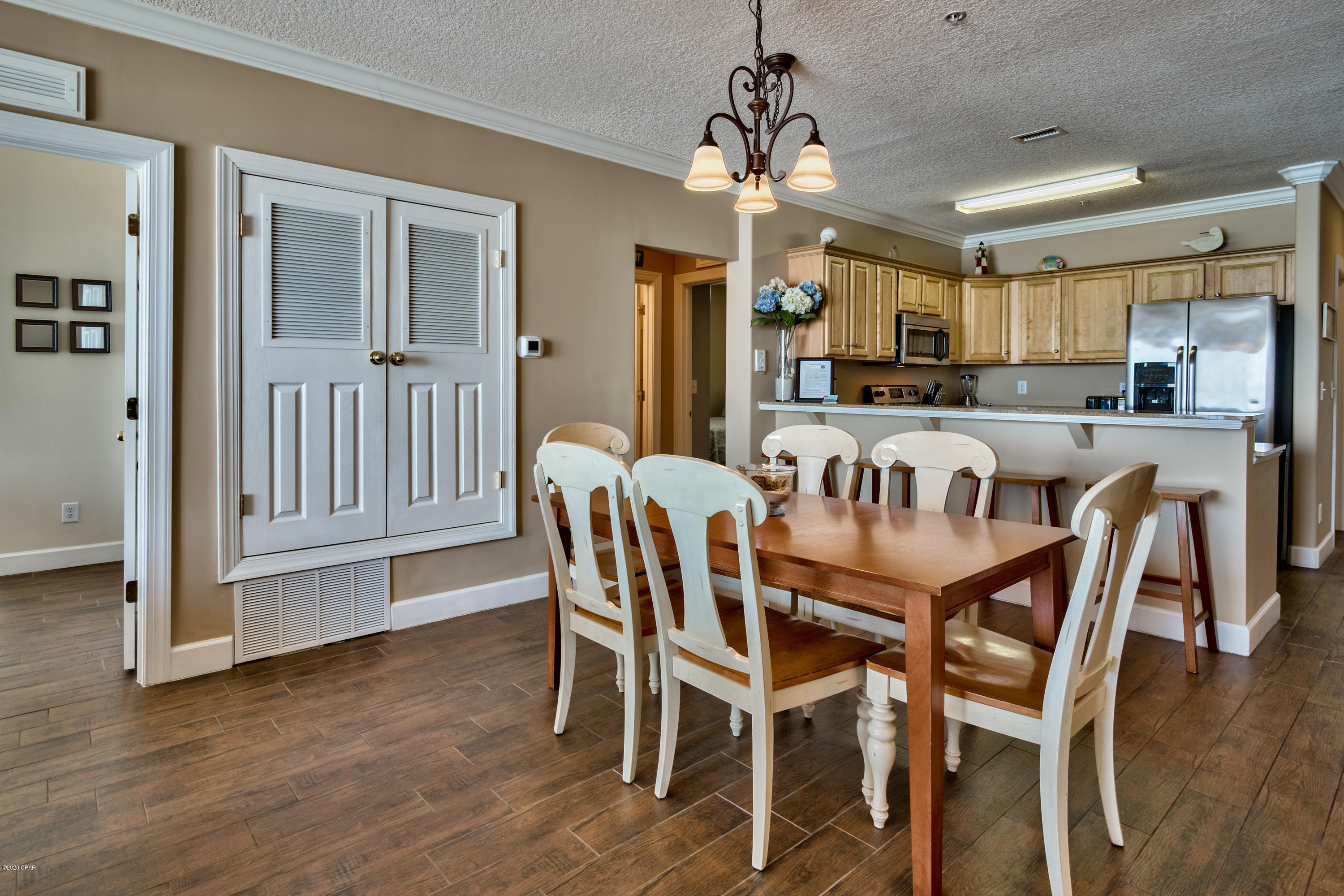 Tropic Winds - Residential