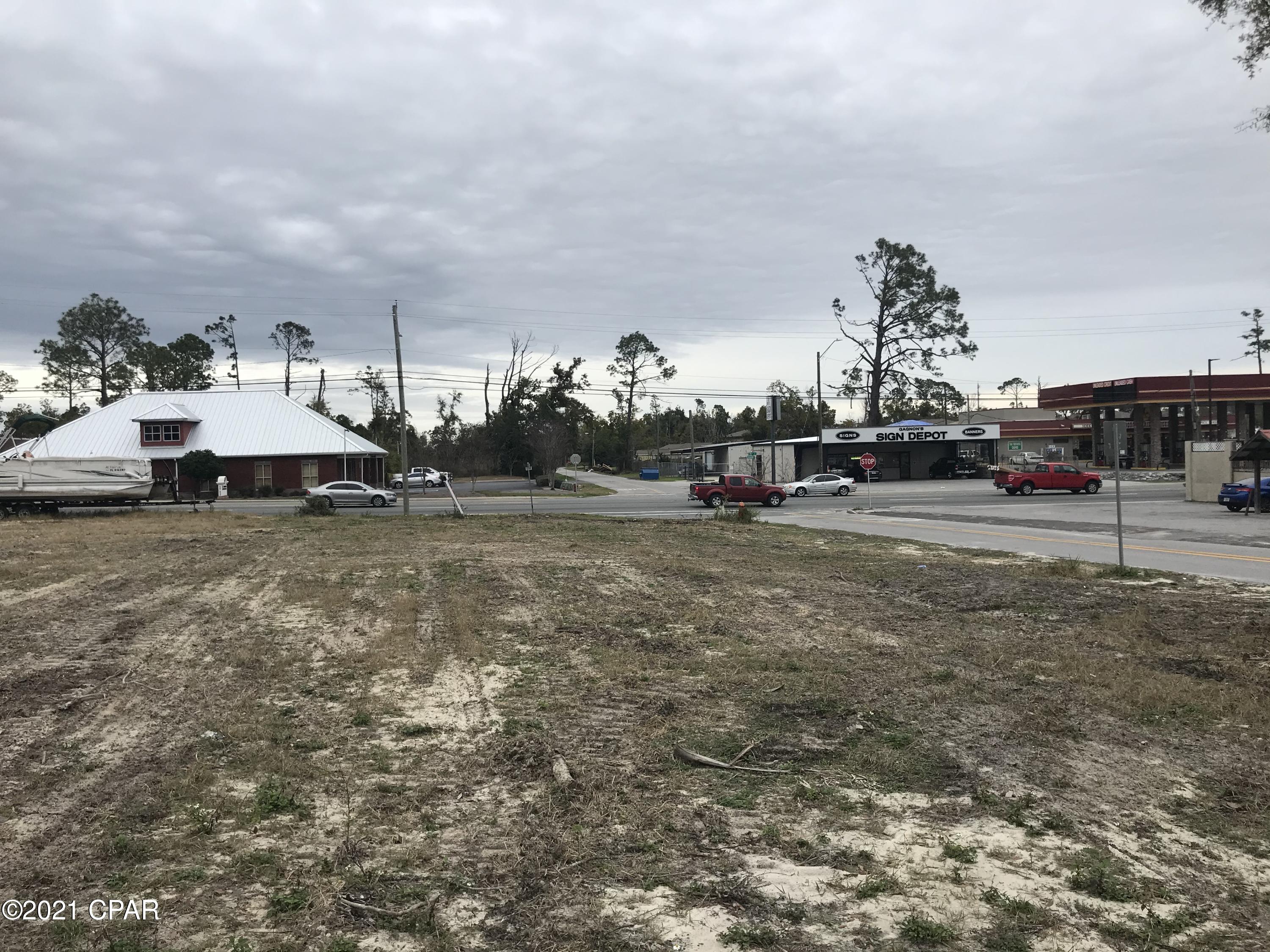 Lucas - Commercial Lease