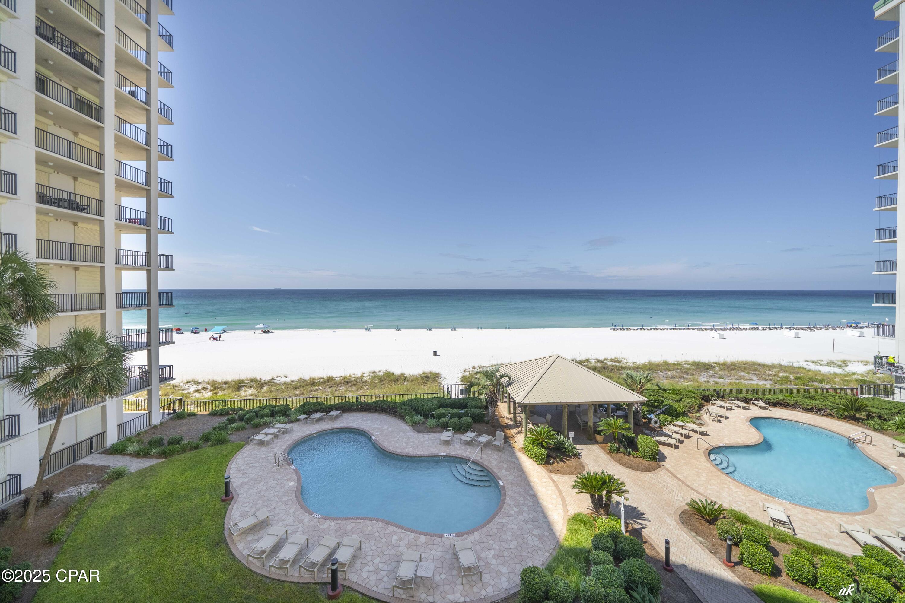 Summerwinds Condo - Residential