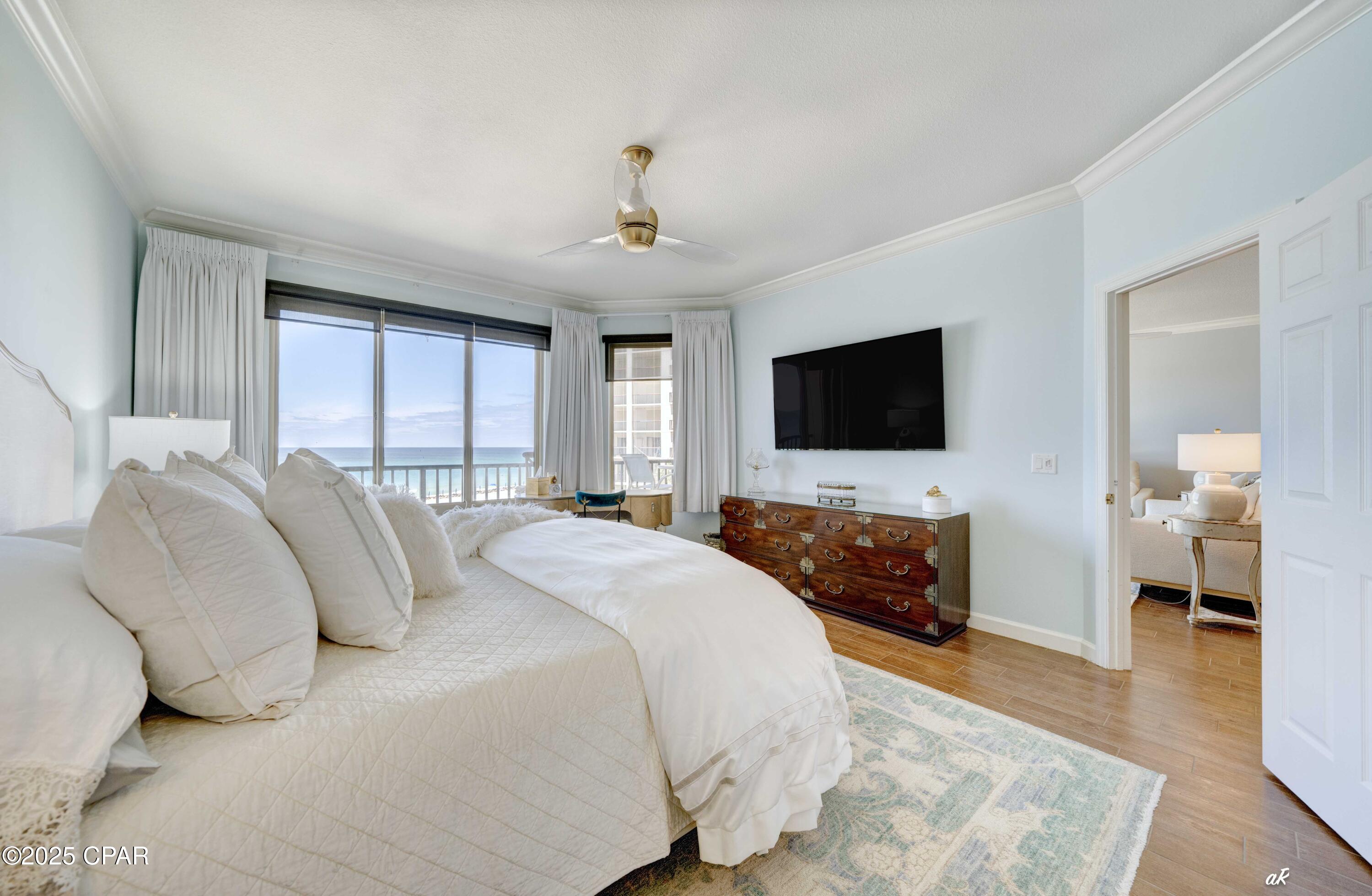 Summerwinds Condo - Residential