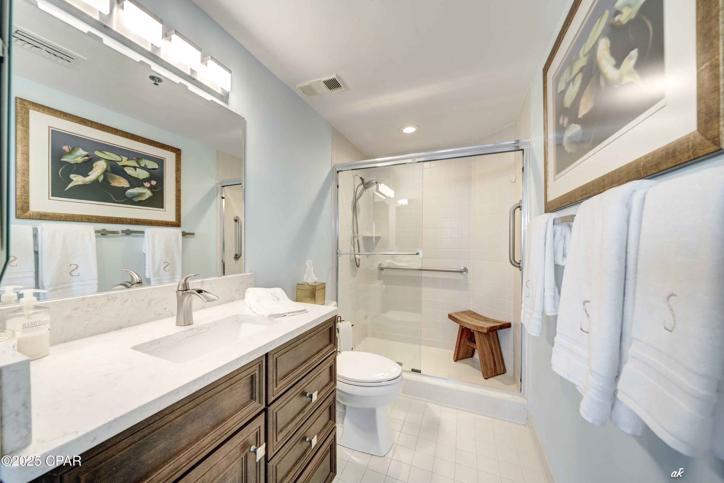 Summerwinds Condo - Residential