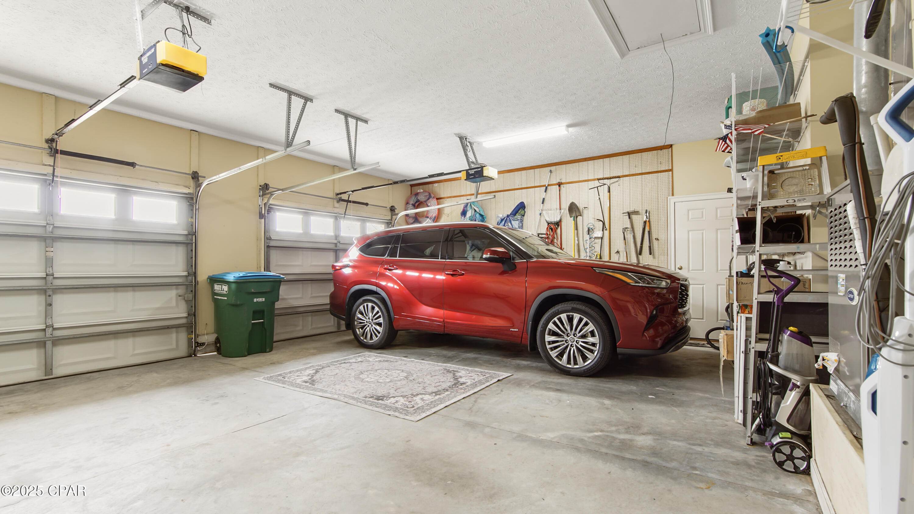 Huntington Ridge - Residential