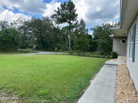 A home in Marianna