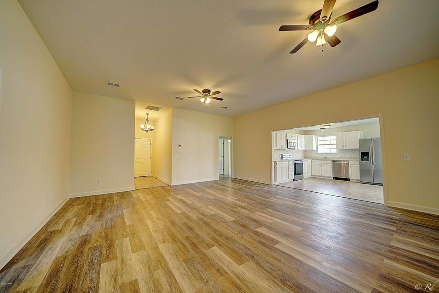 'CURRENTLY UNDER CONTRACT, SELLER ACCEPTING BACKUP OFFERS'



SIZE, CHARACTER, LOCATION, AND STORAGE!! THIS house has it ALL!! From the NEW ROOF and the NEW WINDOWS, to the NEW GRANITE COUNTERTOPS and, NEW STAINLESS STEEL APPLIANCES!! This house won't last long, so call your favorite agent to see it today!