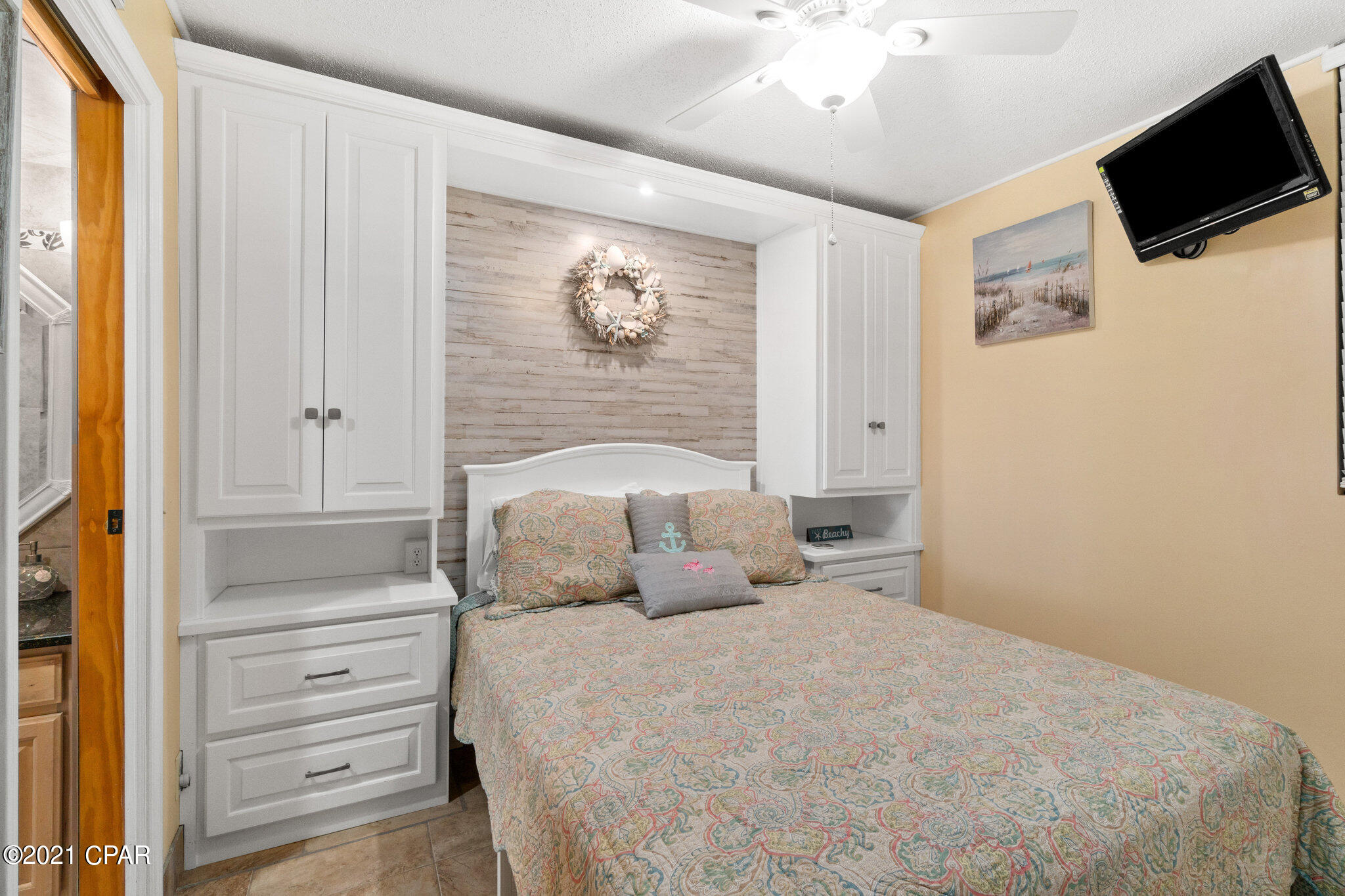 Sunbird Condo - Residential