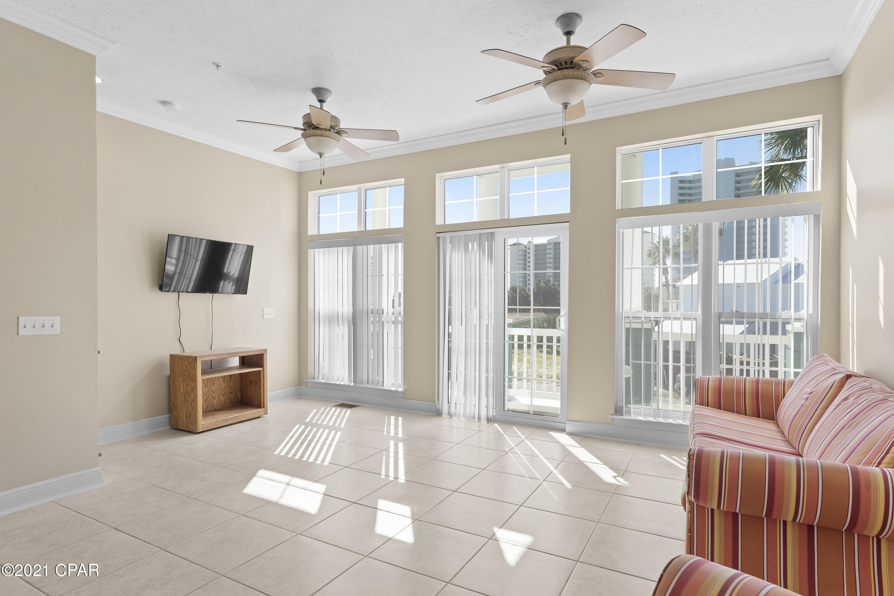 Long Beach 3rd - Residential