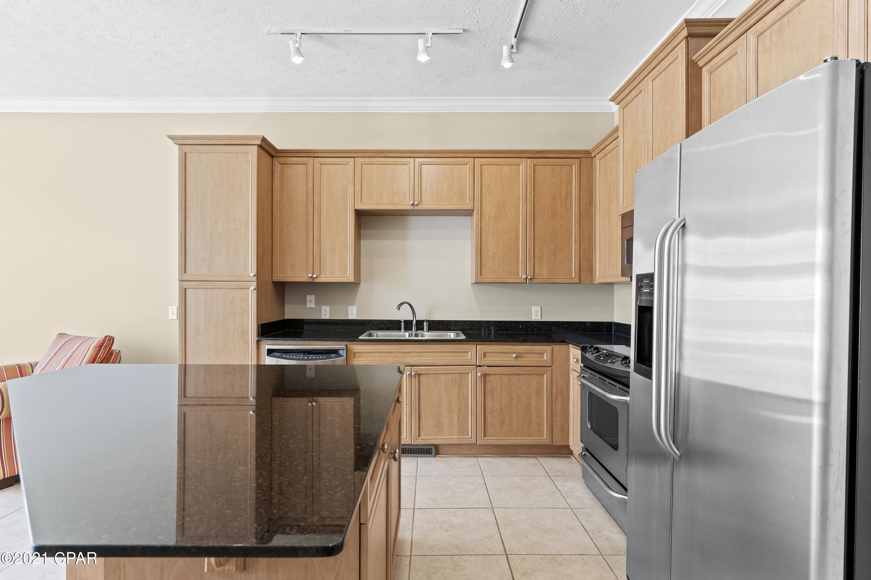 Long Beach 3rd - Residential