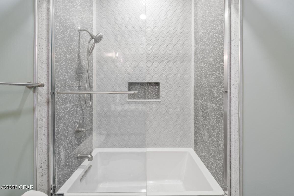 Laguna Beach Estates 9th Add - Residential