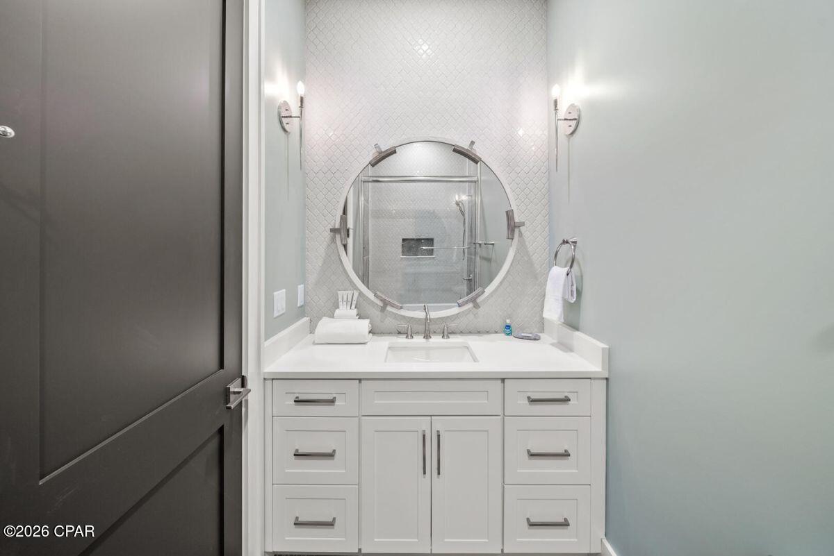 Laguna Beach Estates 9th Add - Residential