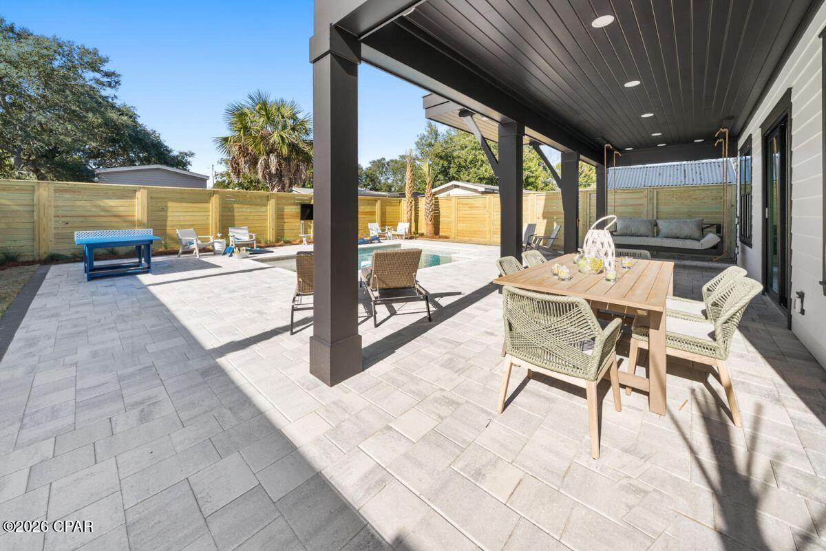 Laguna Beach Estates 9th Add - Residential