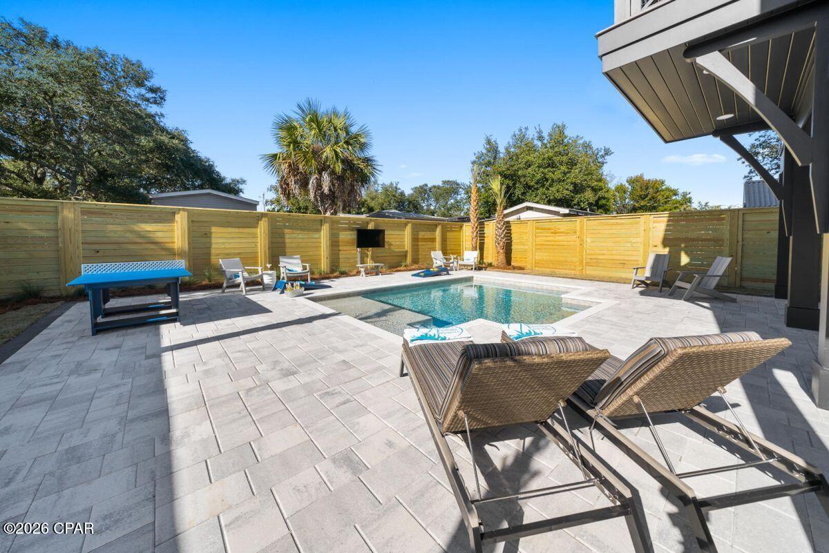 Laguna Beach Estates 9th Add - Residential