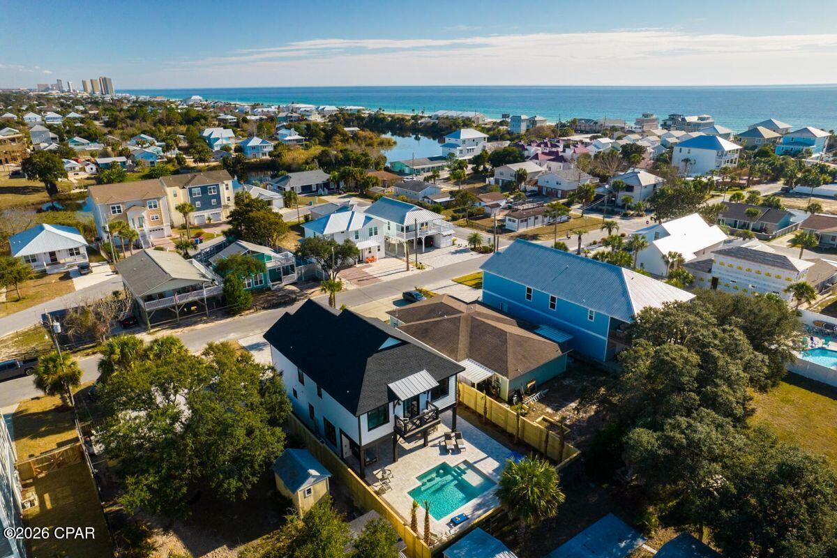 Laguna Beach Estates 9th Add - Residential