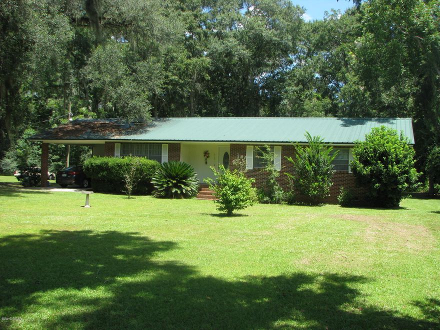 Well maintained 3 bedroom/ 2 bath home in Cottondale, Florida. This home has a great layout with a large living room & also the kitchen open to another family room area. In addition, there is a beautiful Sun porch overlooking the fenced backyard. Enjoy the nice new 16' x 10' storage building for added storage space. The home also has a 1 car carport, and large laundry room. TERMITE BOND WITH BROCK PEST CONTROL is TRANSFERABLE. Owner has replaced the carpet in bedrooms & front living space recently. The hall bathroom has a tub/shower unit; and master has a walk in shower.