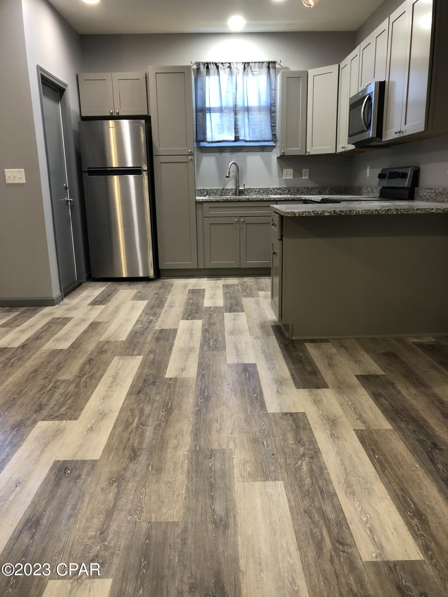 [No Recorded Subdiv] - Residential Lease