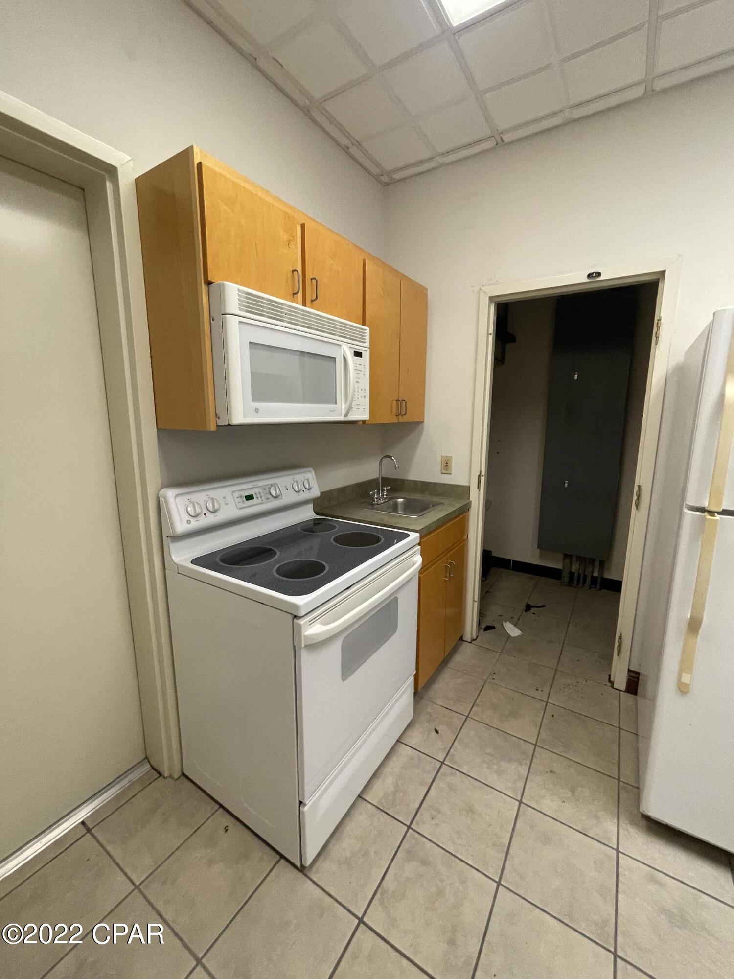 [No Recorded Subdiv] - Commercial Sale