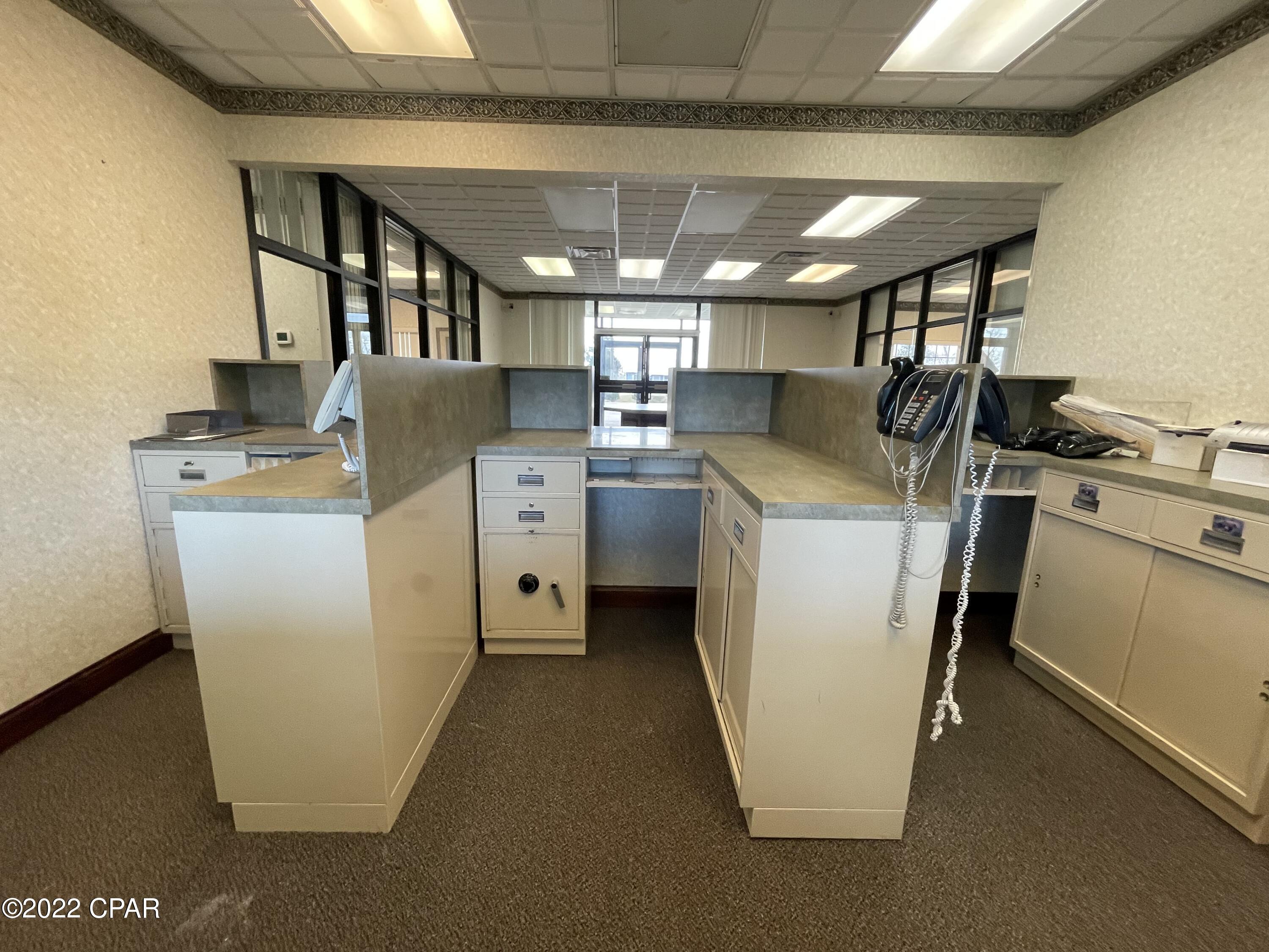 [No Recorded Subdiv] - Commercial Sale