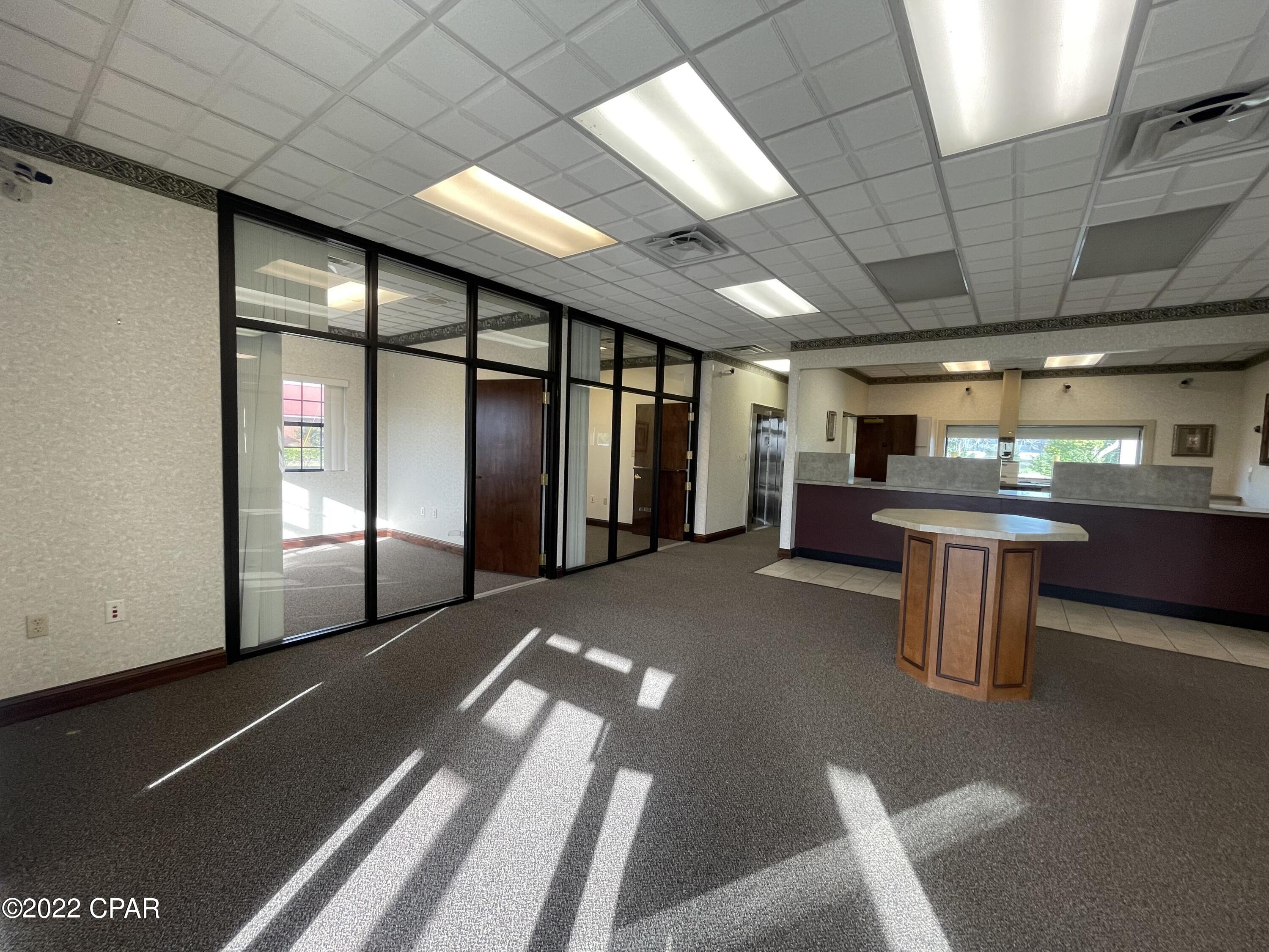 [No Recorded Subdiv] - Commercial Sale