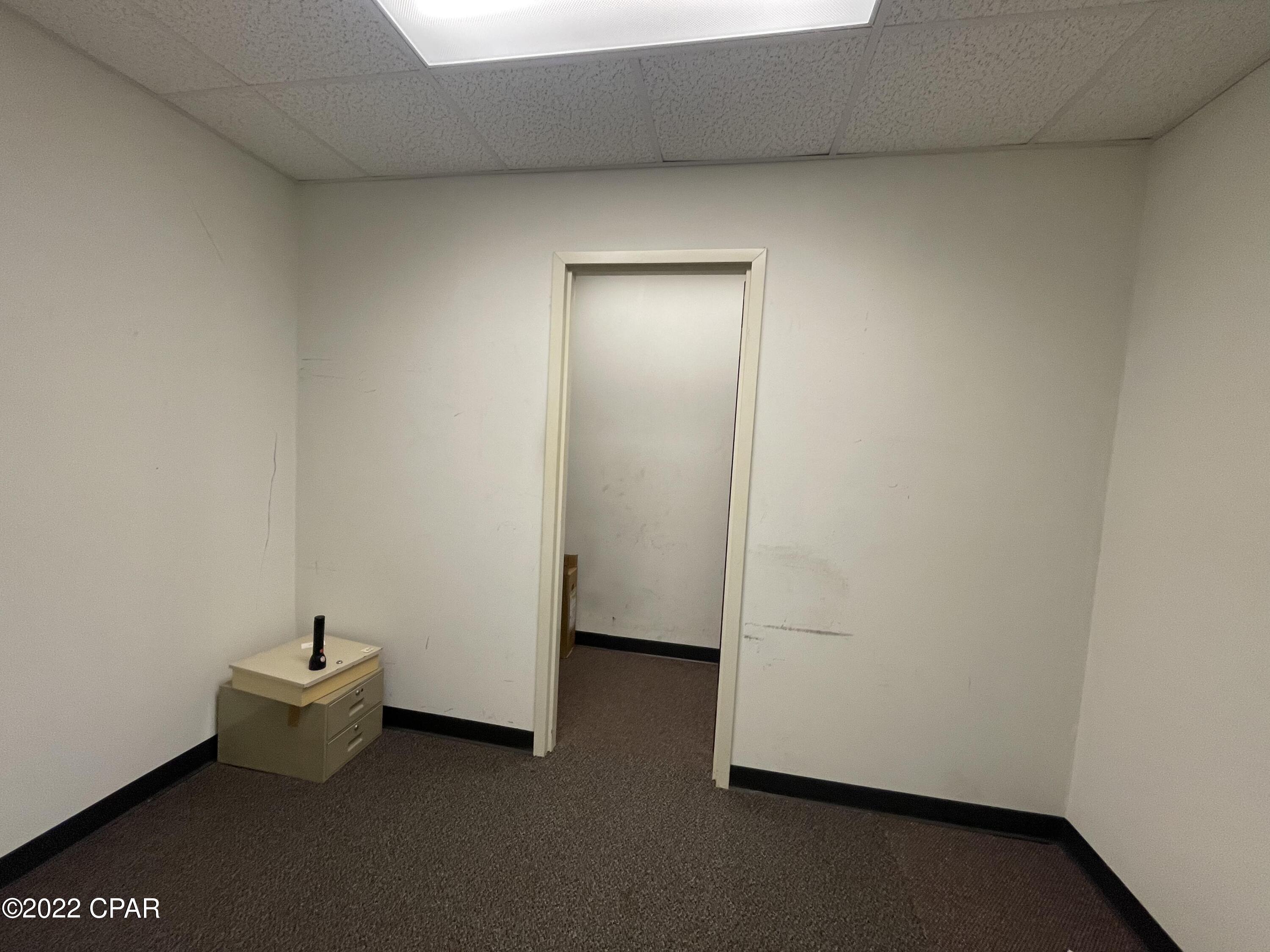 [No Recorded Subdiv] - Commercial Sale