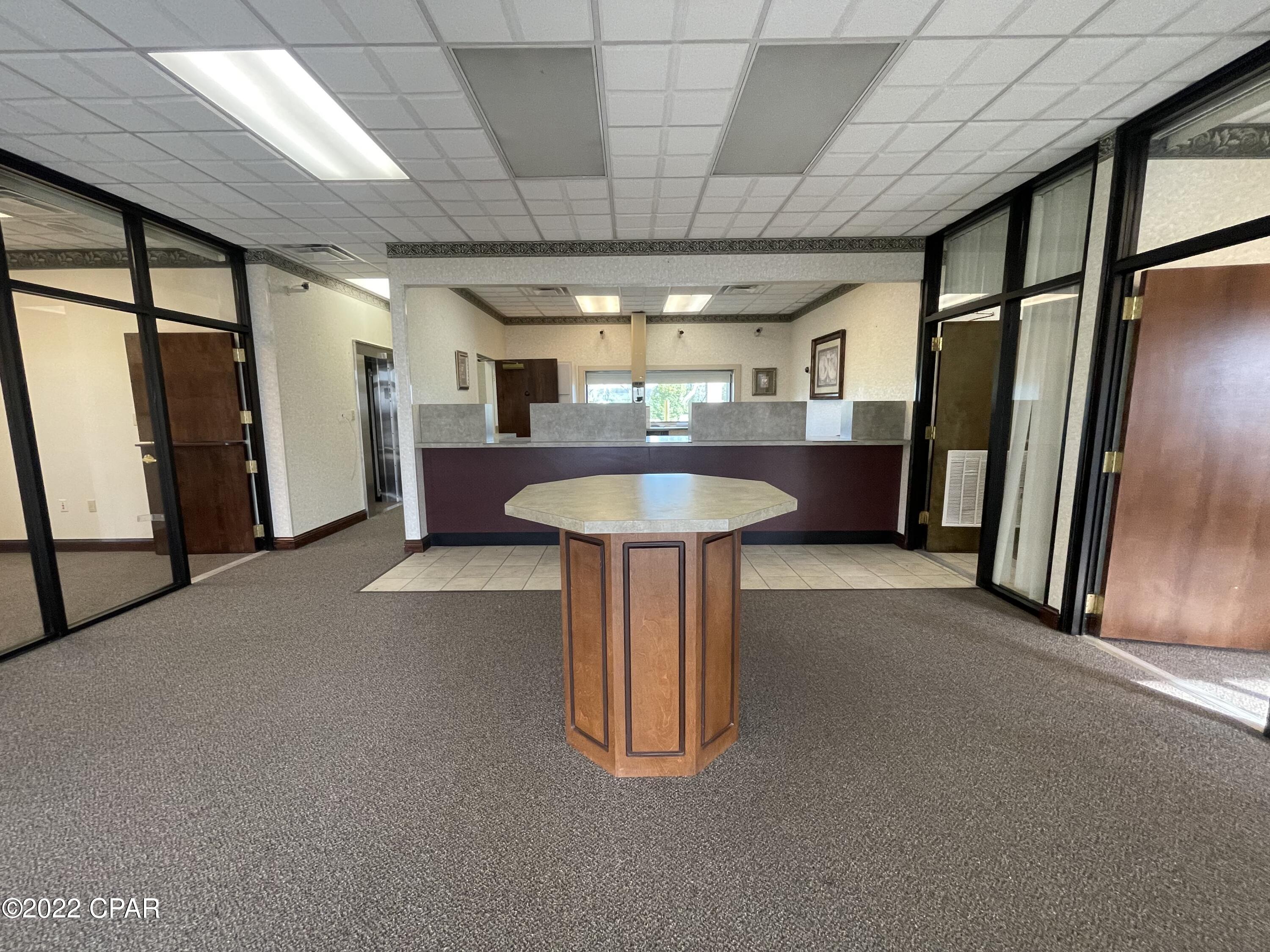 [No Recorded Subdiv] - Commercial Sale