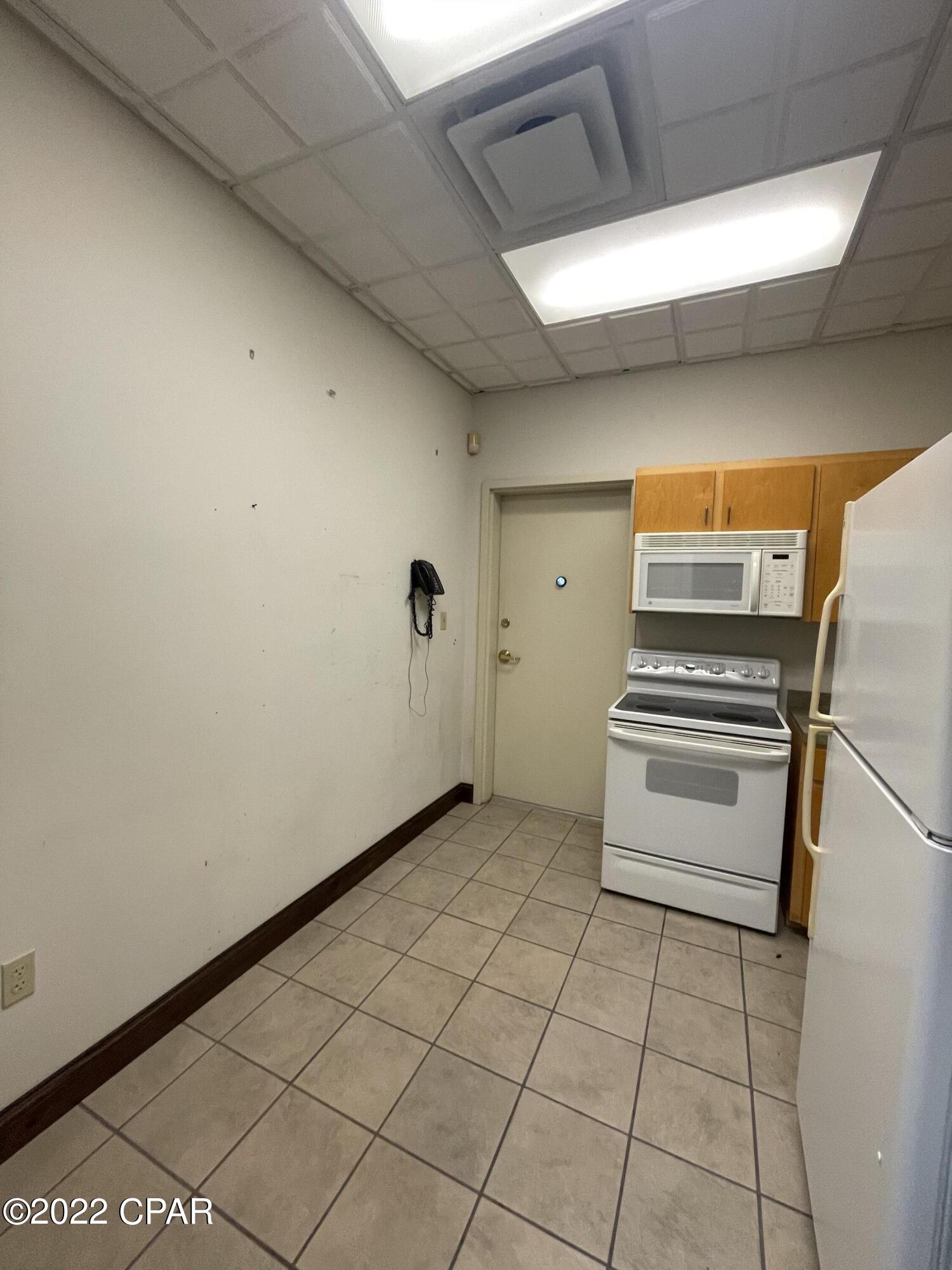 [No Recorded Subdiv] - Commercial Sale