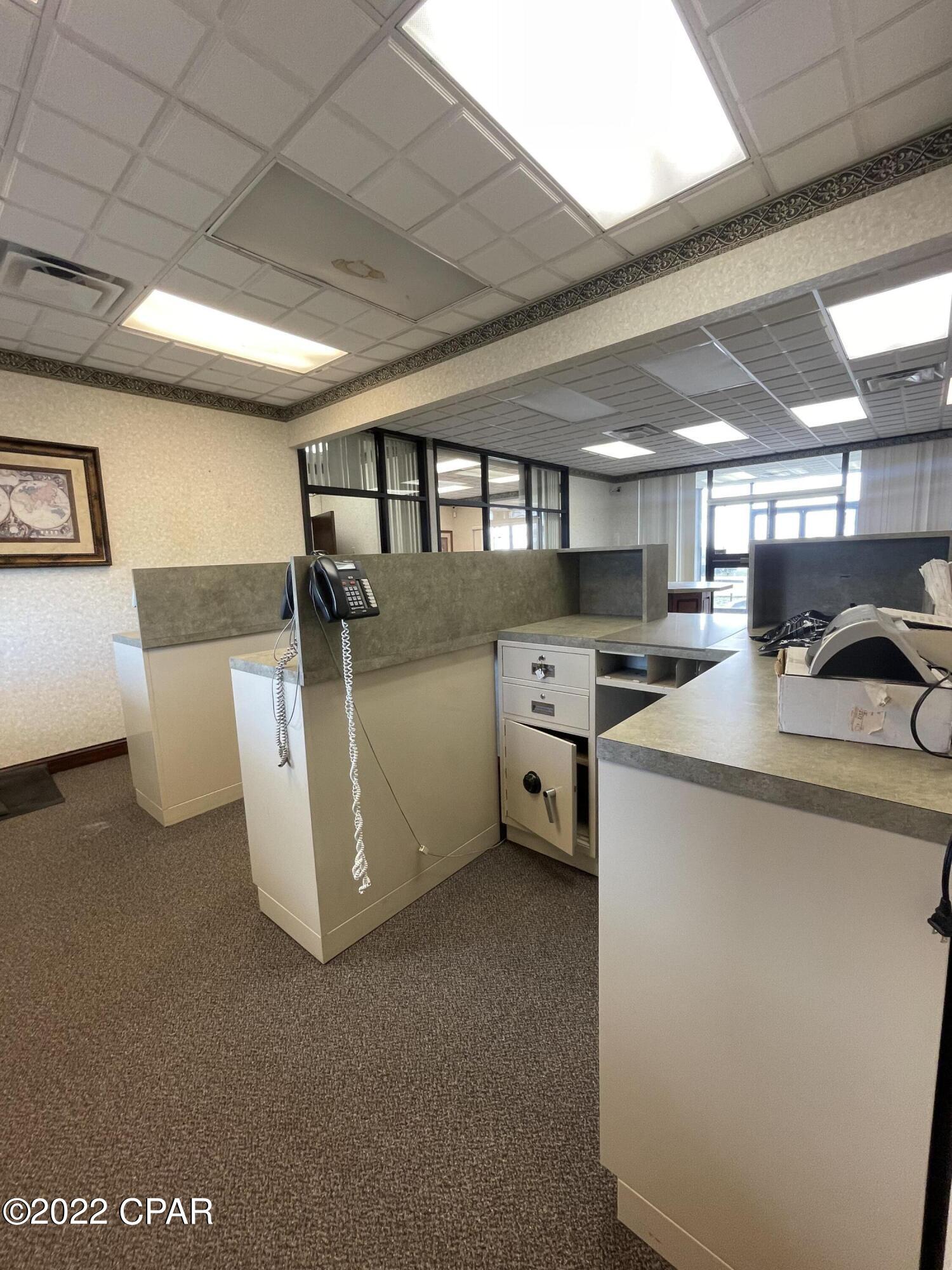 [No Recorded Subdiv] - Commercial Sale